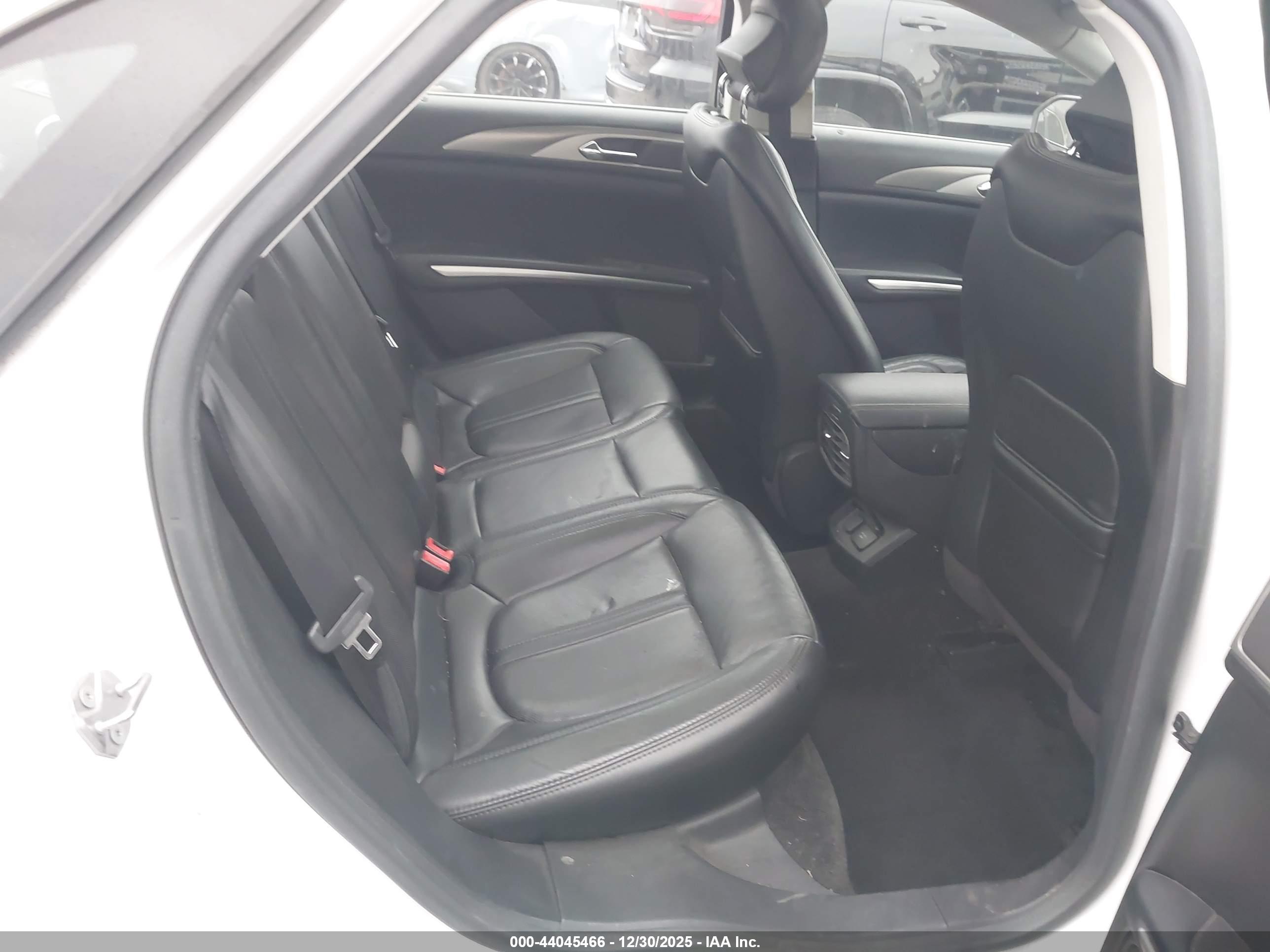 LINCOLN MKZ image 8