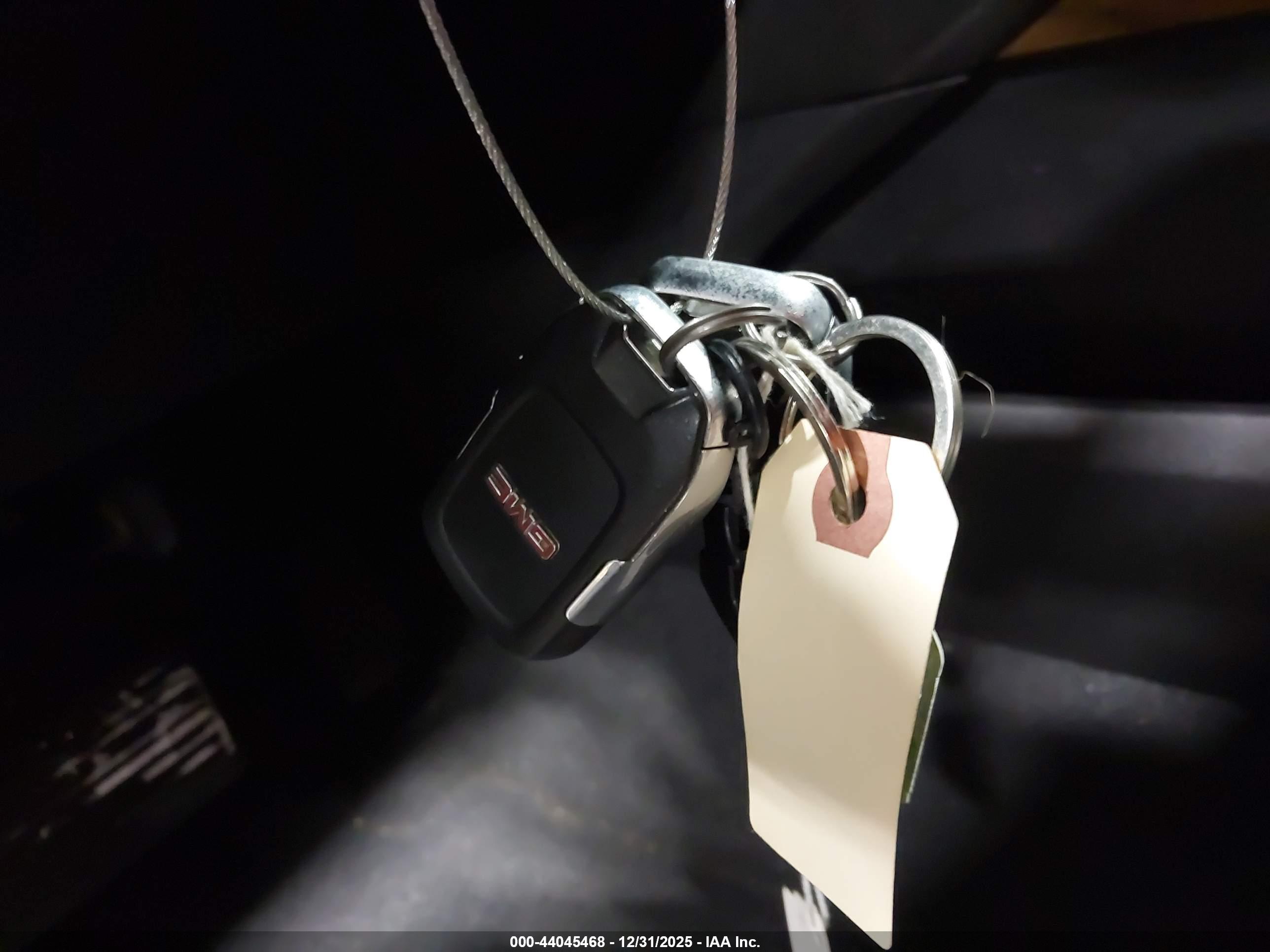 GMC YUKON image 11