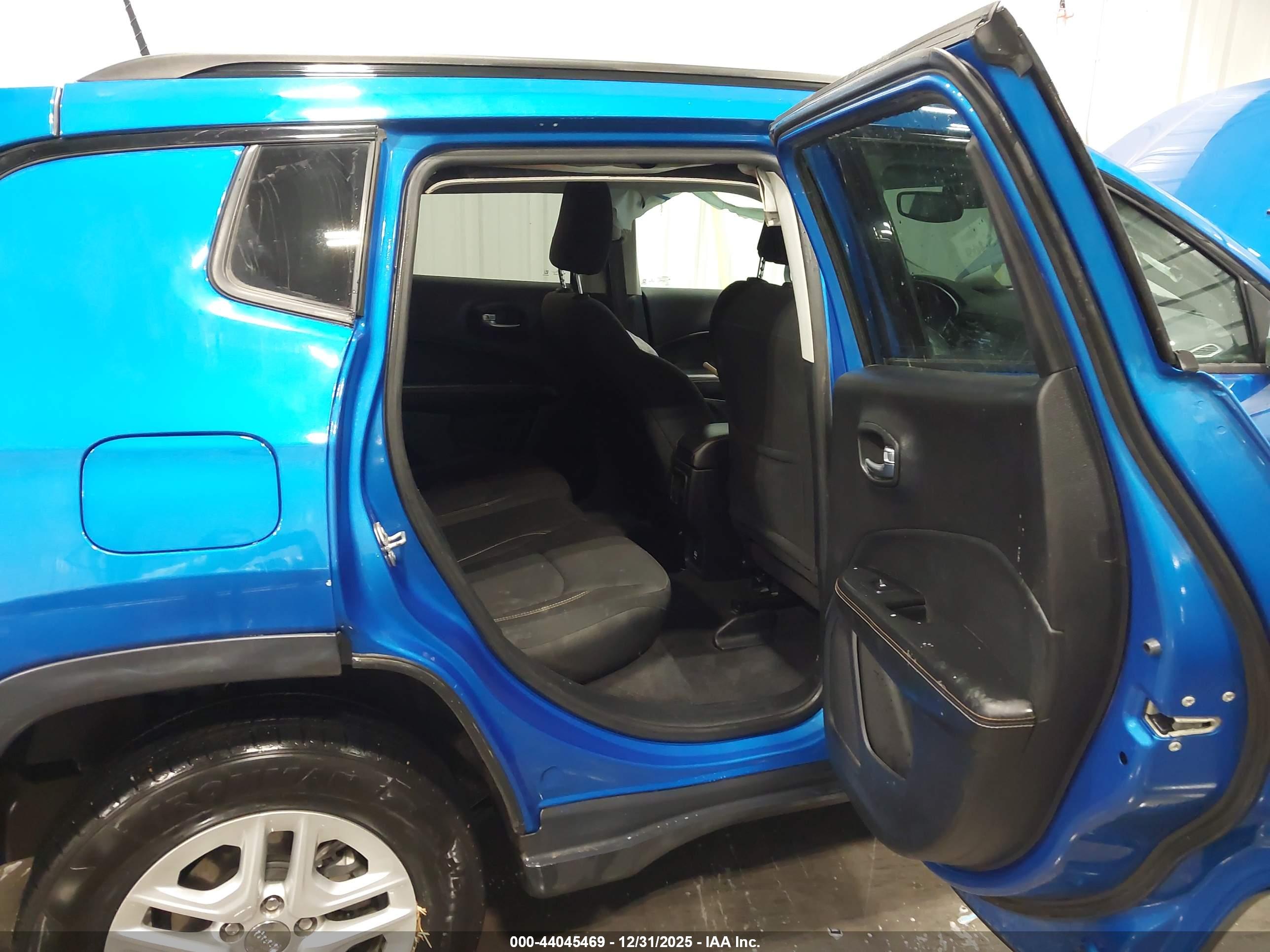 JEEP COMPASS image 8