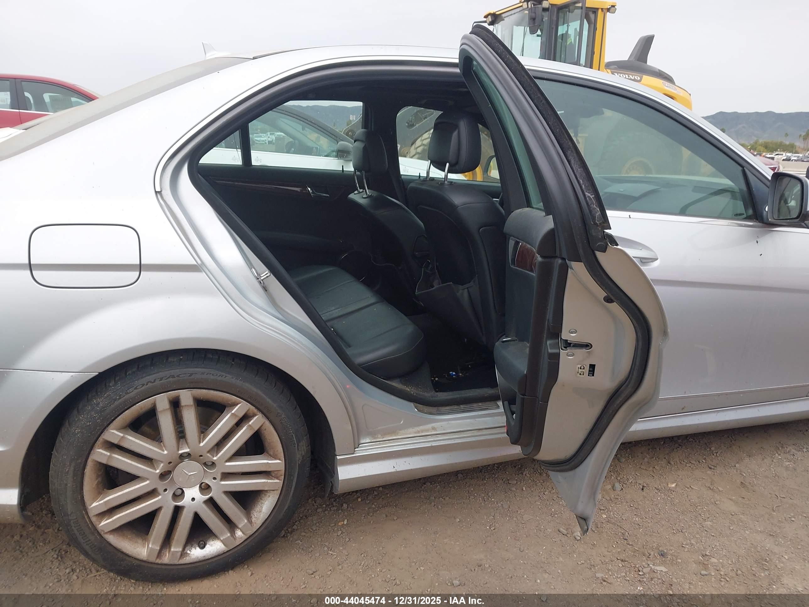 MERCEDES-BENZ C image 8