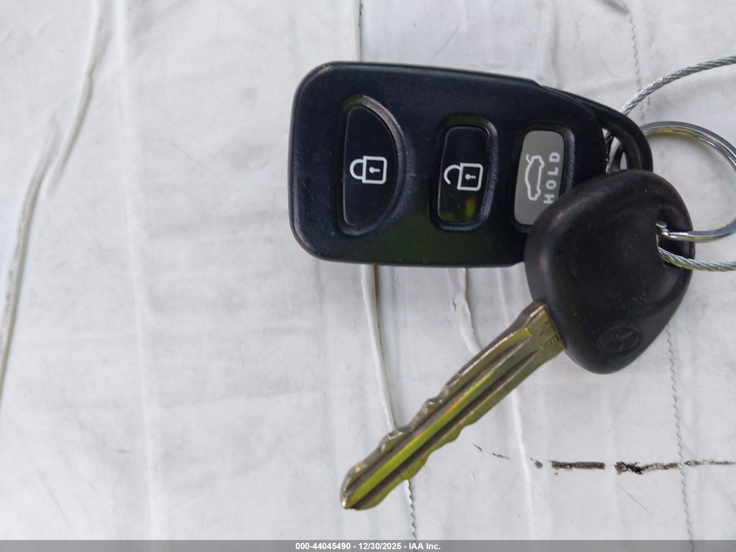HYUNDAI SONATA image 11