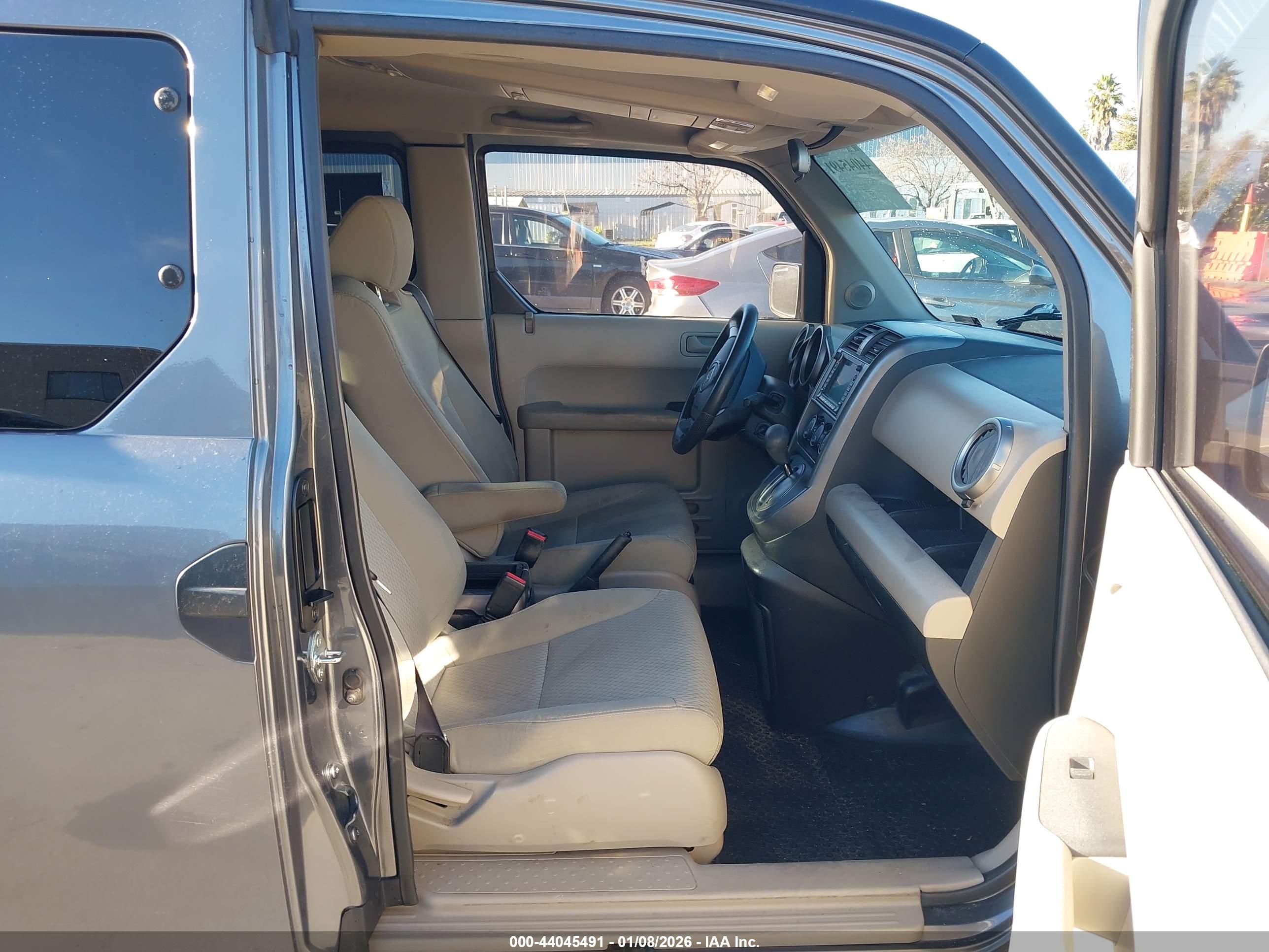 HONDA ELEMENT image 5