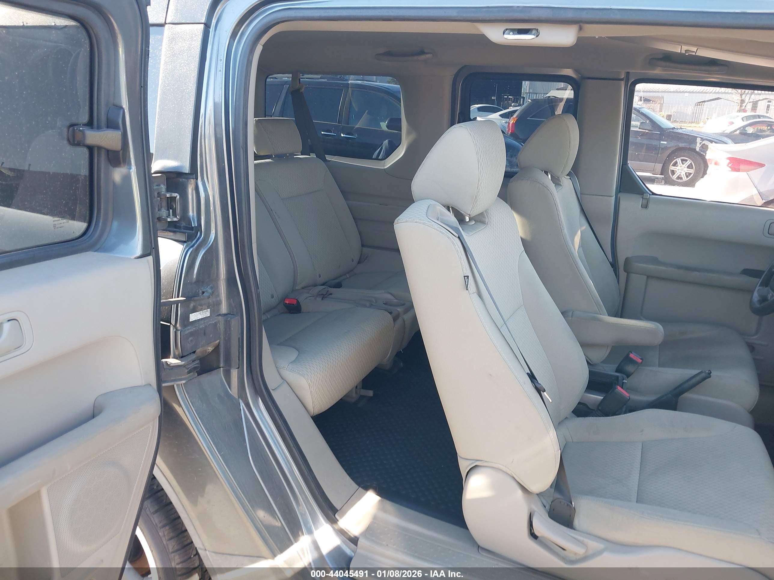 HONDA ELEMENT image 8