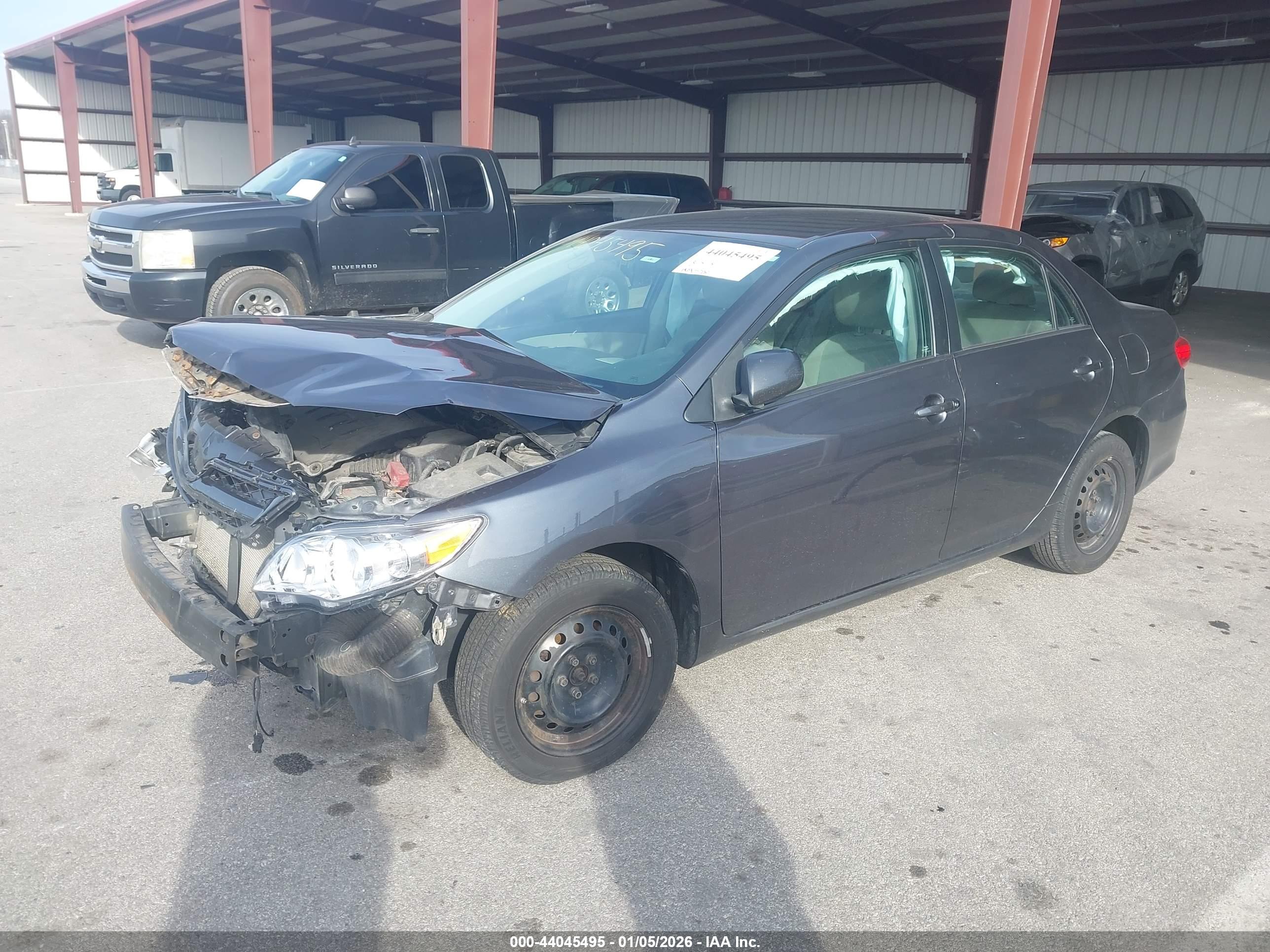 TOYOTA COROLLA image 2