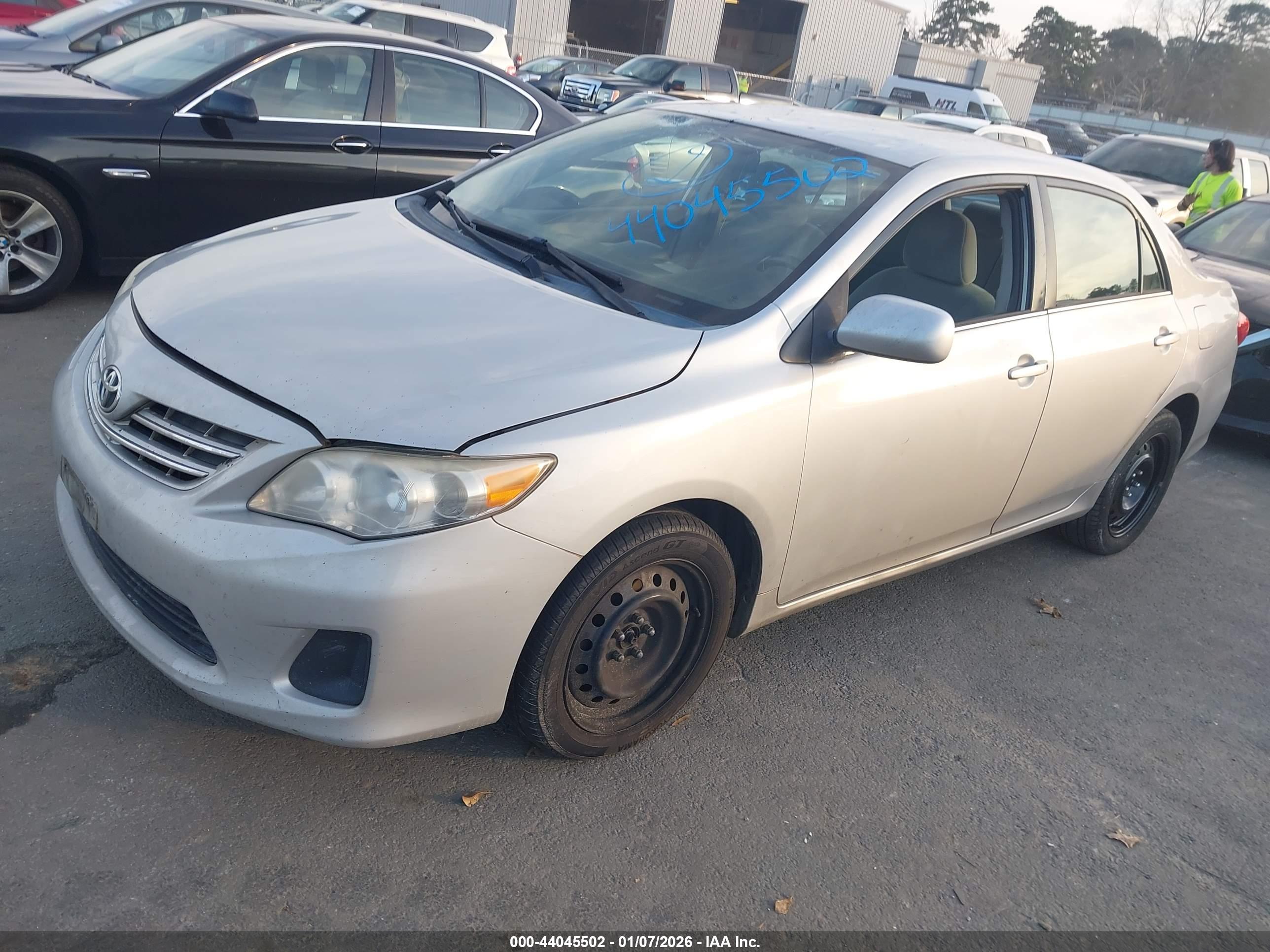 TOYOTA COROLLA image 2