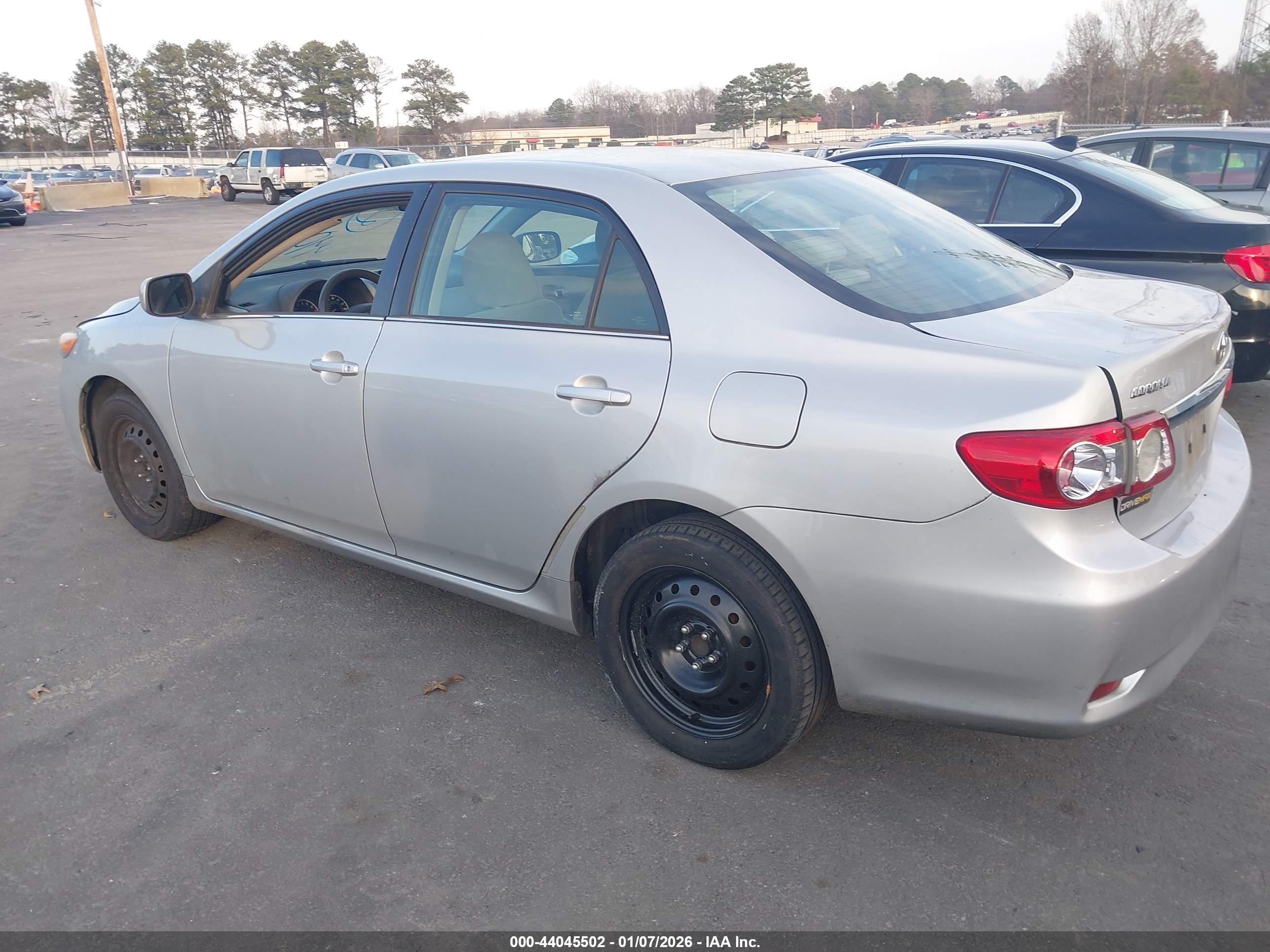 TOYOTA COROLLA image 3