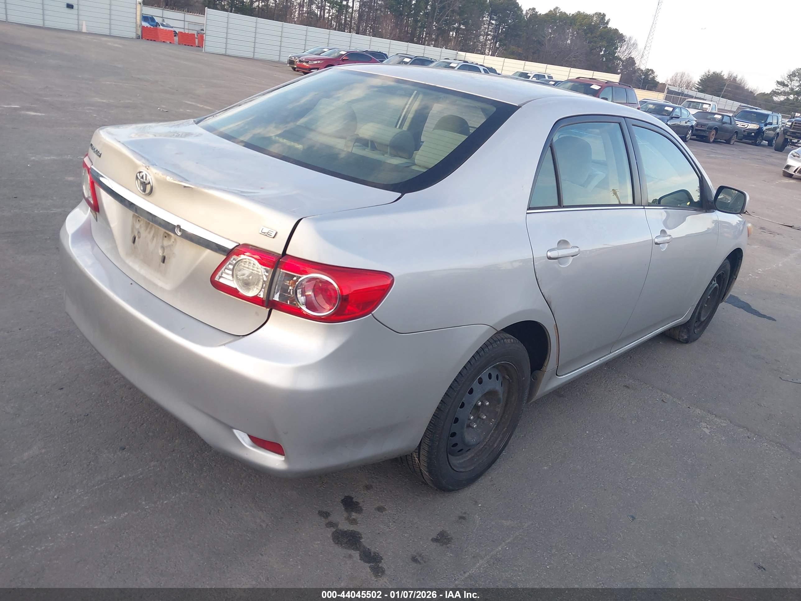 TOYOTA COROLLA image 4