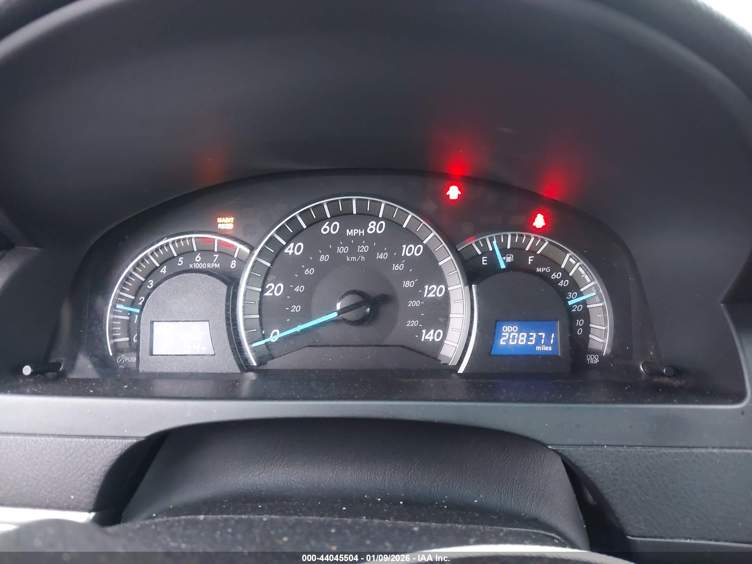 TOYOTA CAMRY image 7