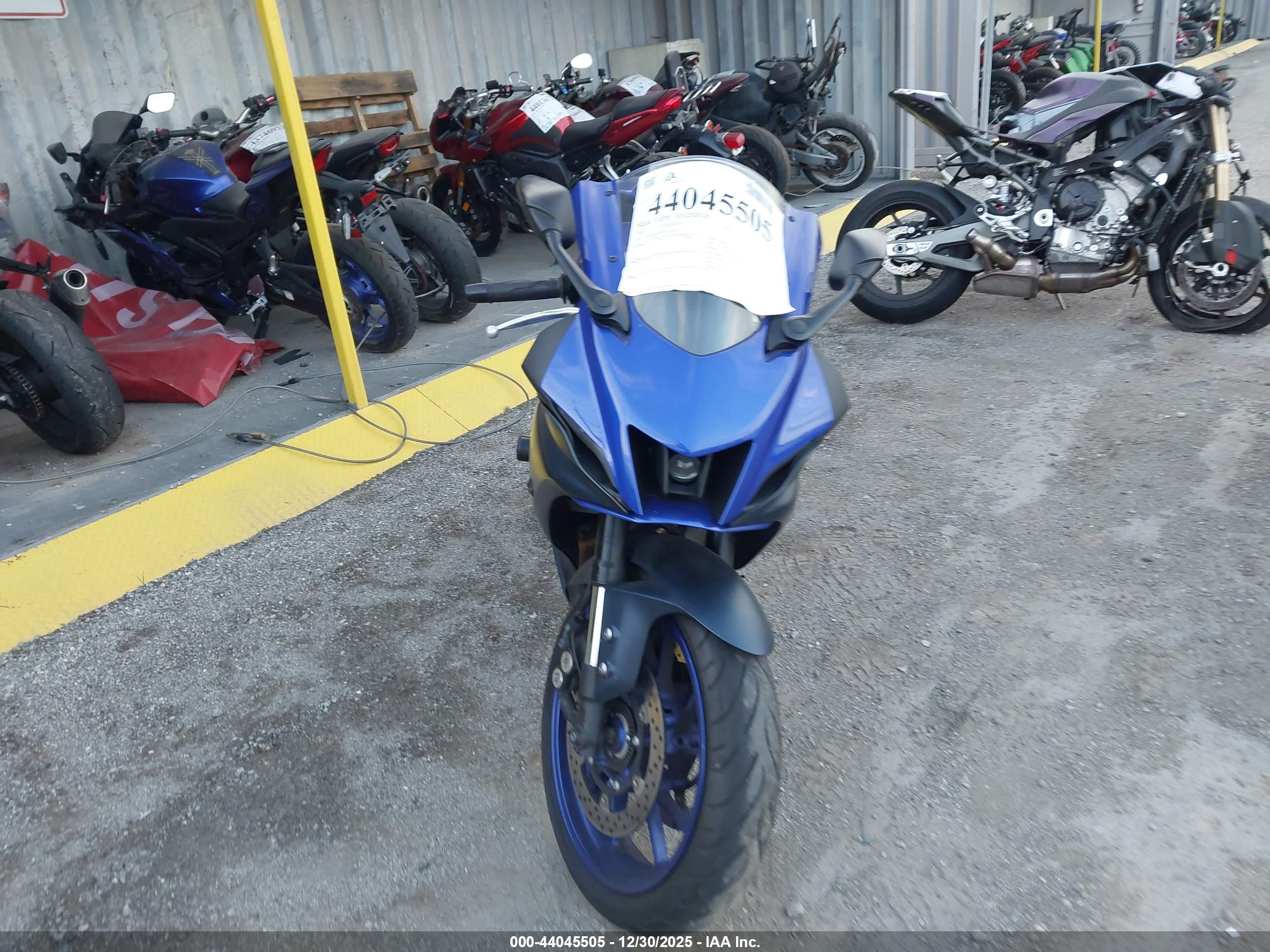 YAMAHA YZFR7 image 5