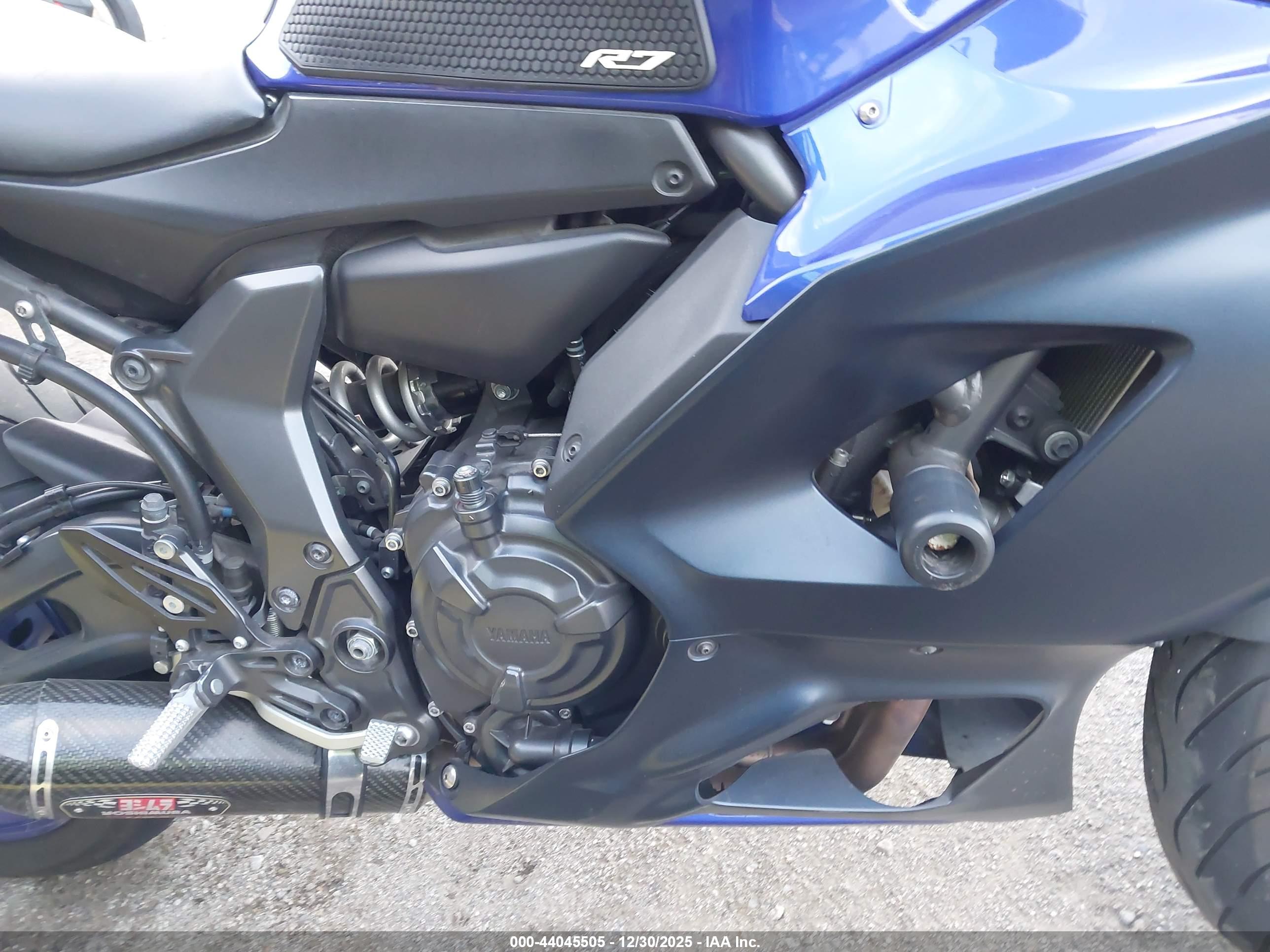 YAMAHA YZFR7 image 8