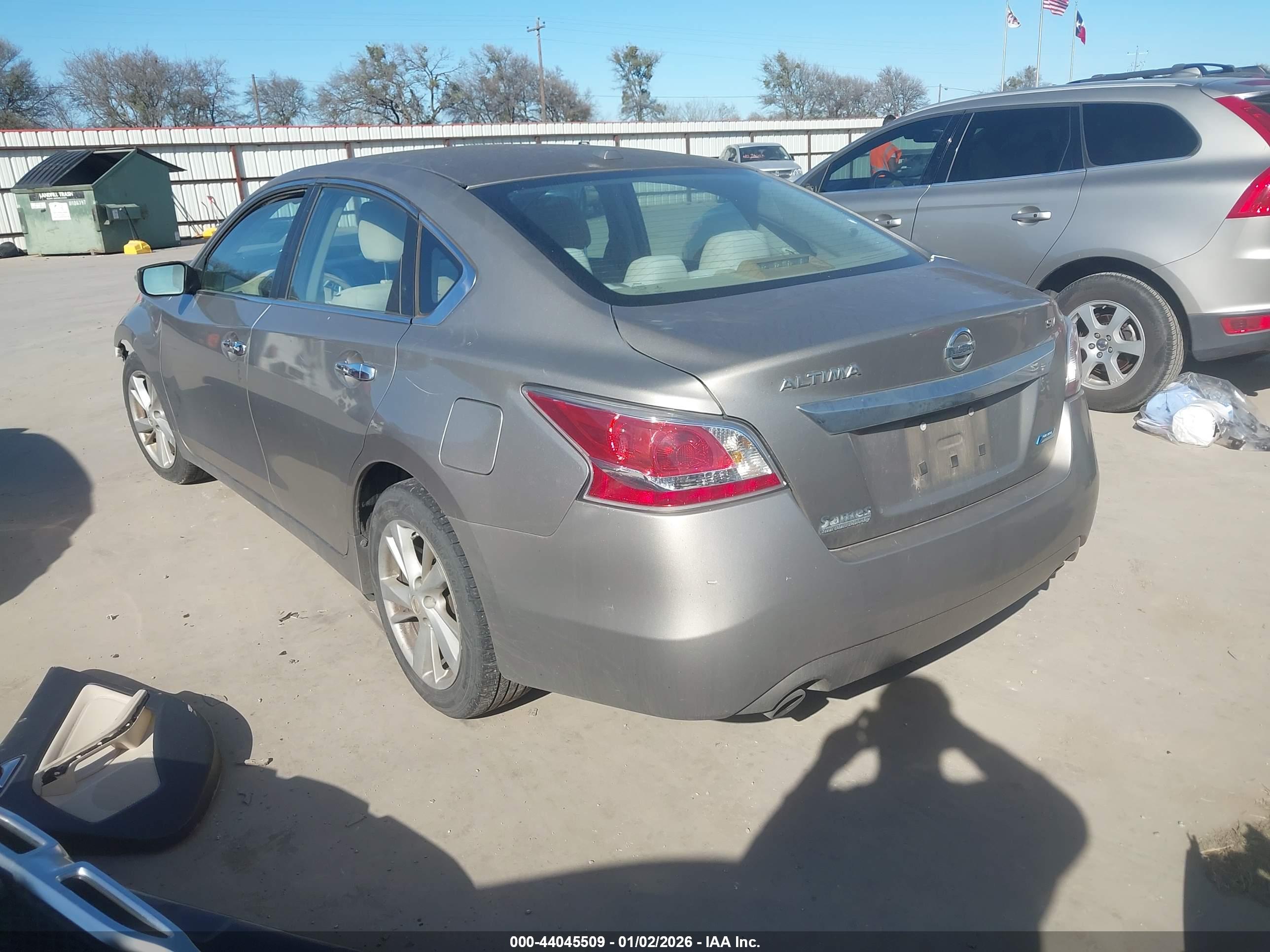 NISSAN ALTIMA image 3