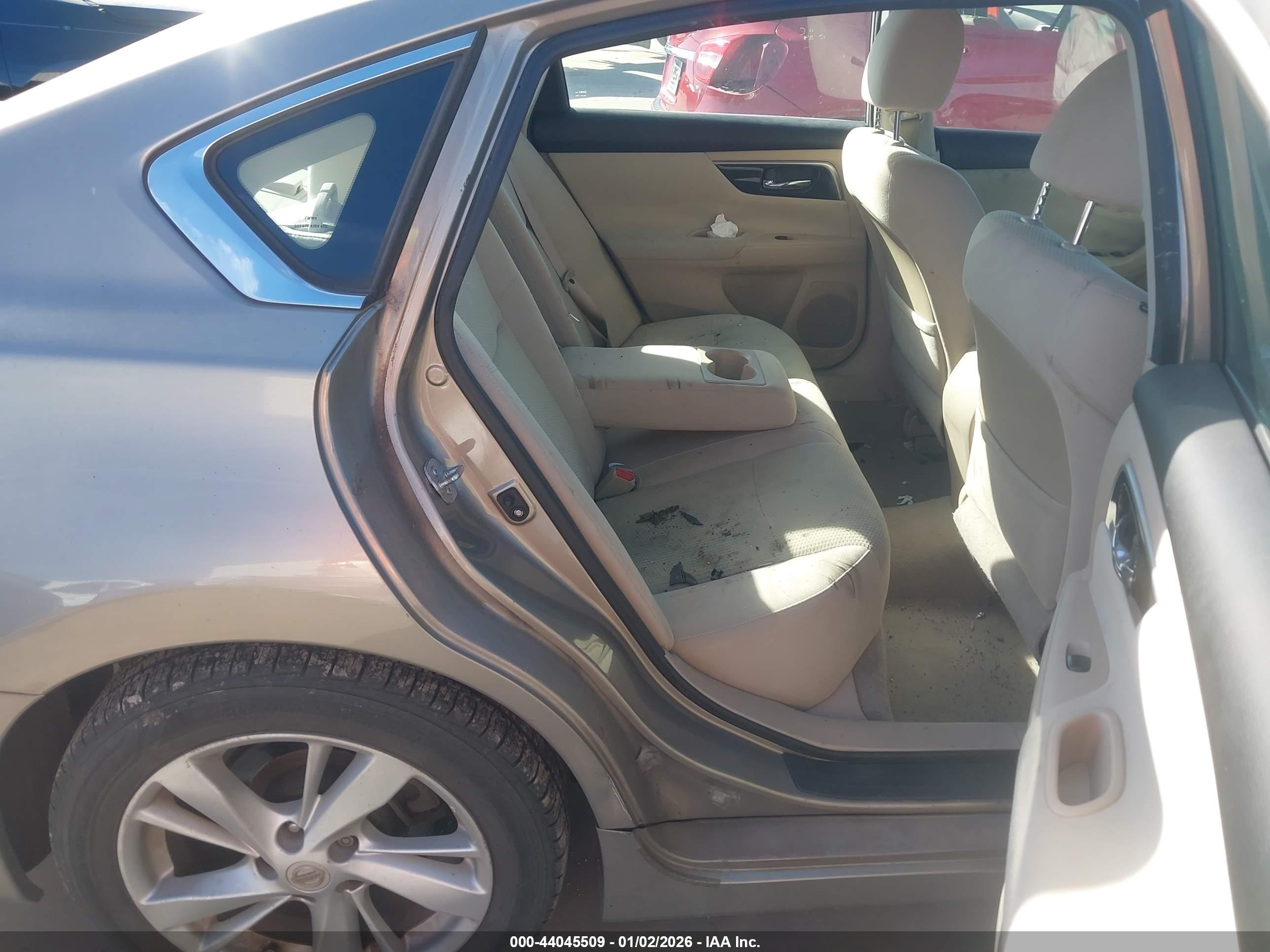NISSAN ALTIMA image 8