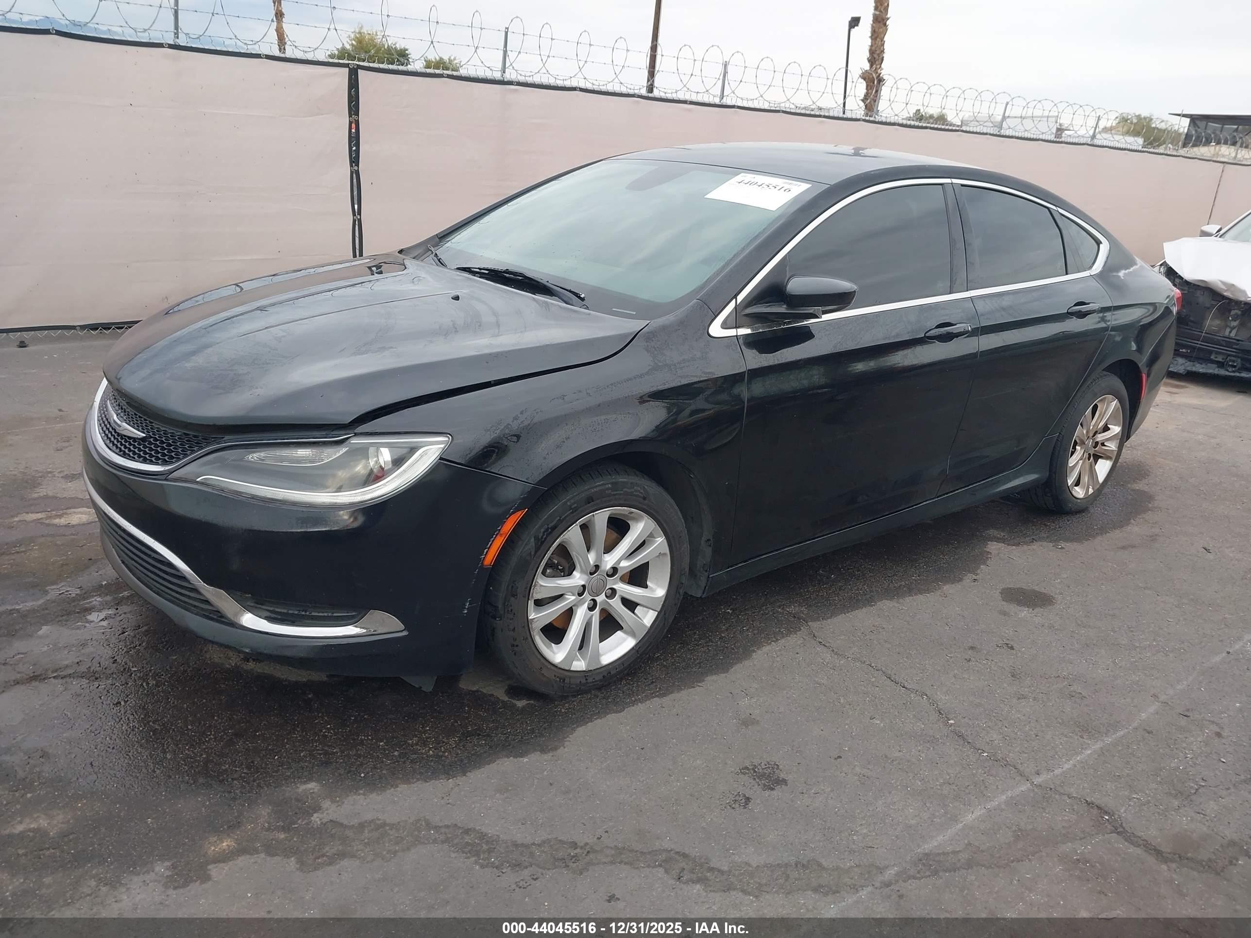 CHRYSLER 200 image 2