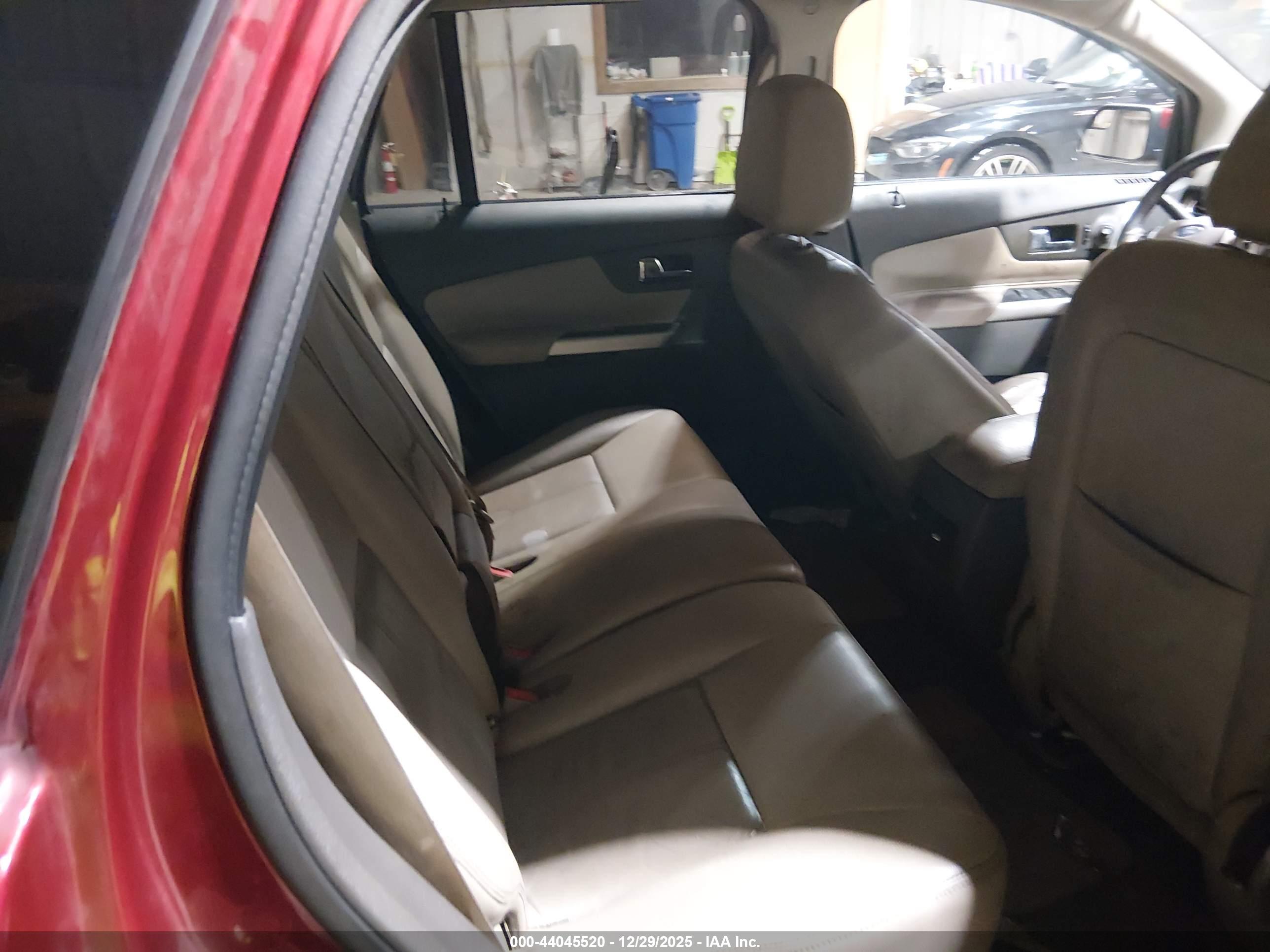 FORD EDGE image 8