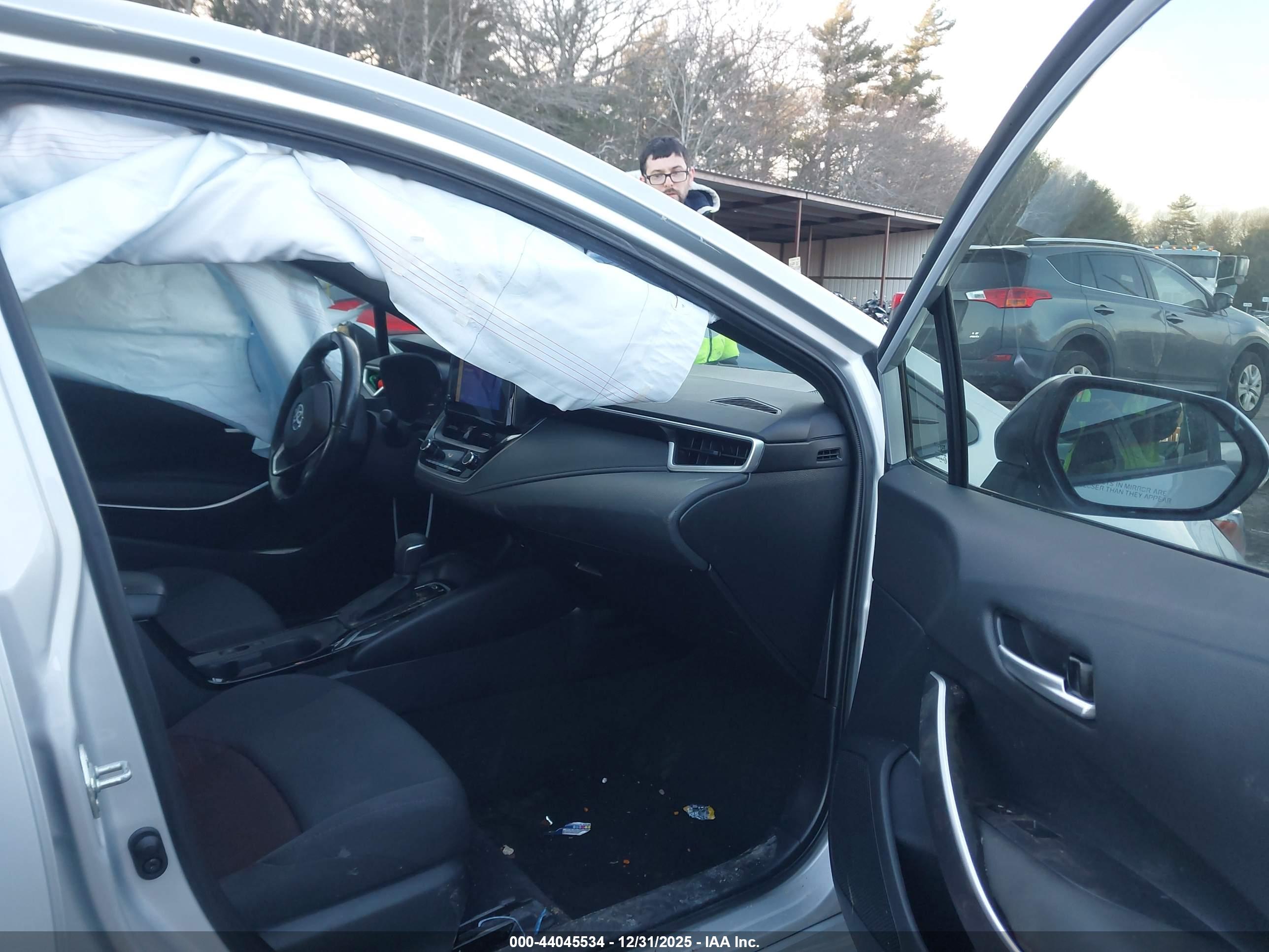 TOYOTA COROLLA image 5