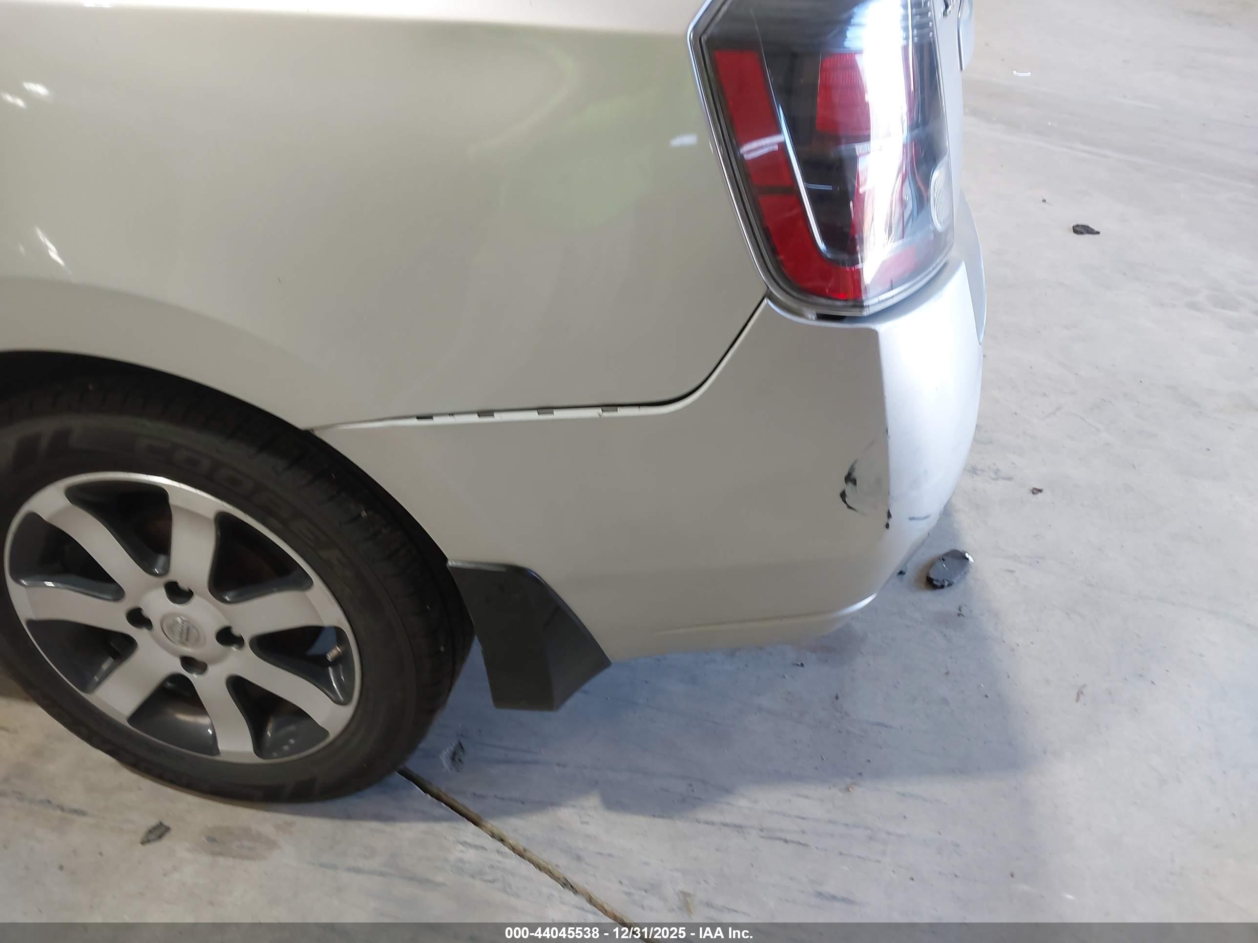 NISSAN SENTRA image 6