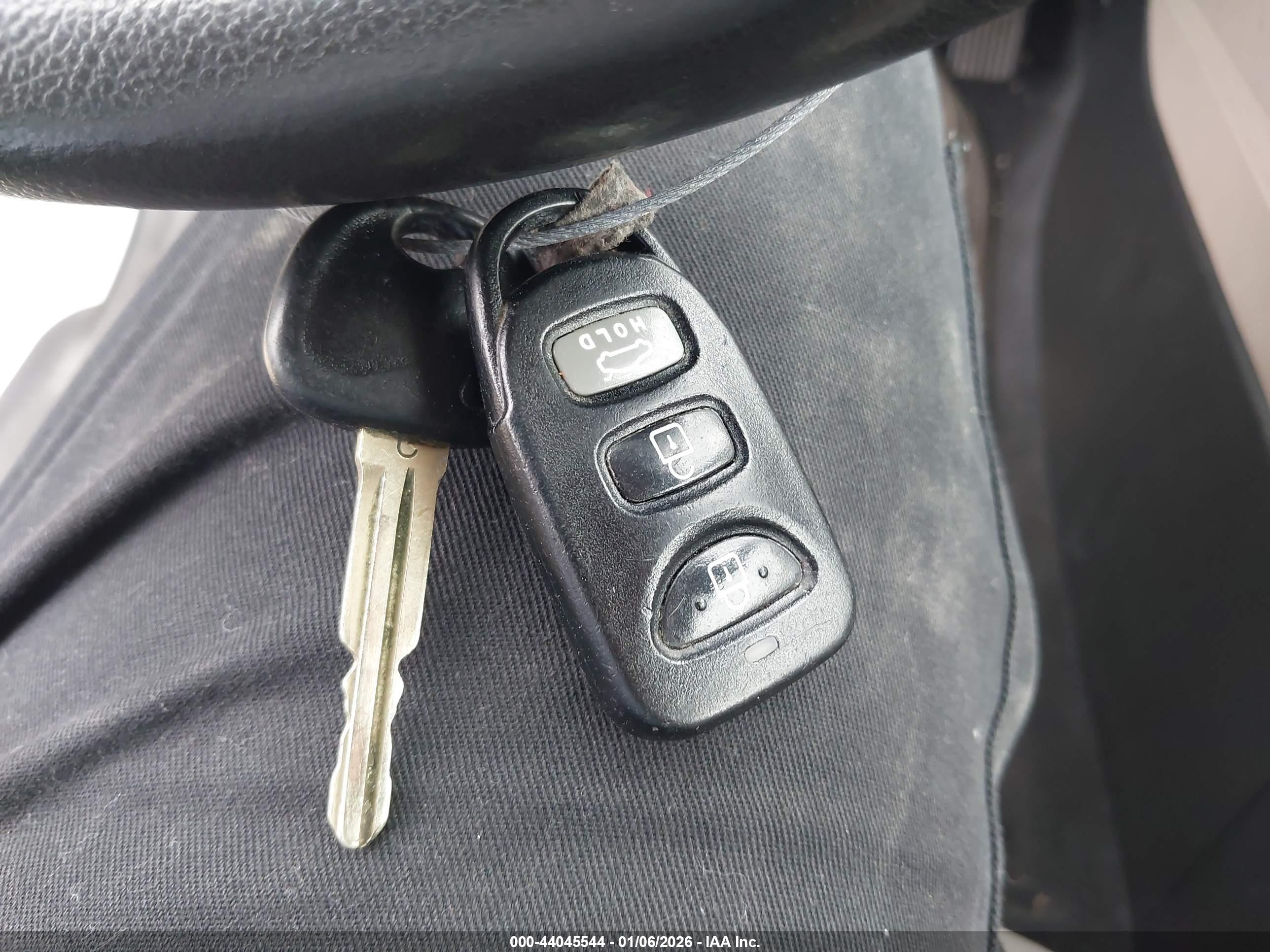 HYUNDAI ELANTRA image 11