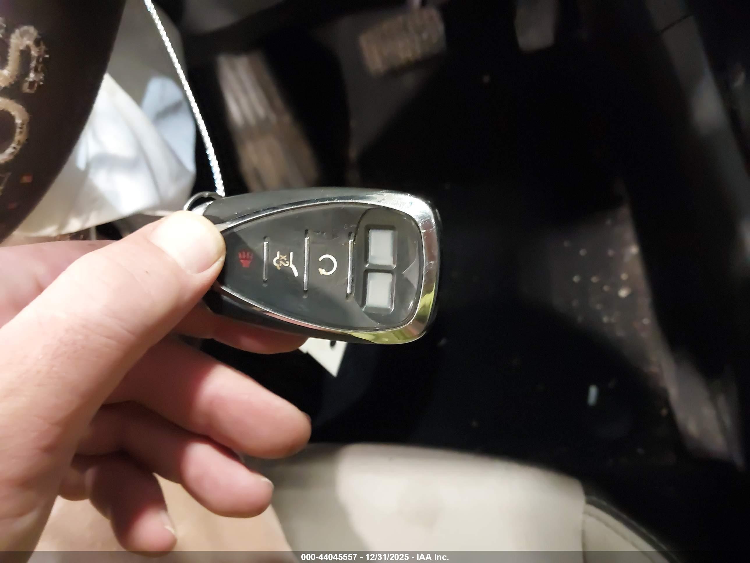 CHEVROLET EQUINOX image 11