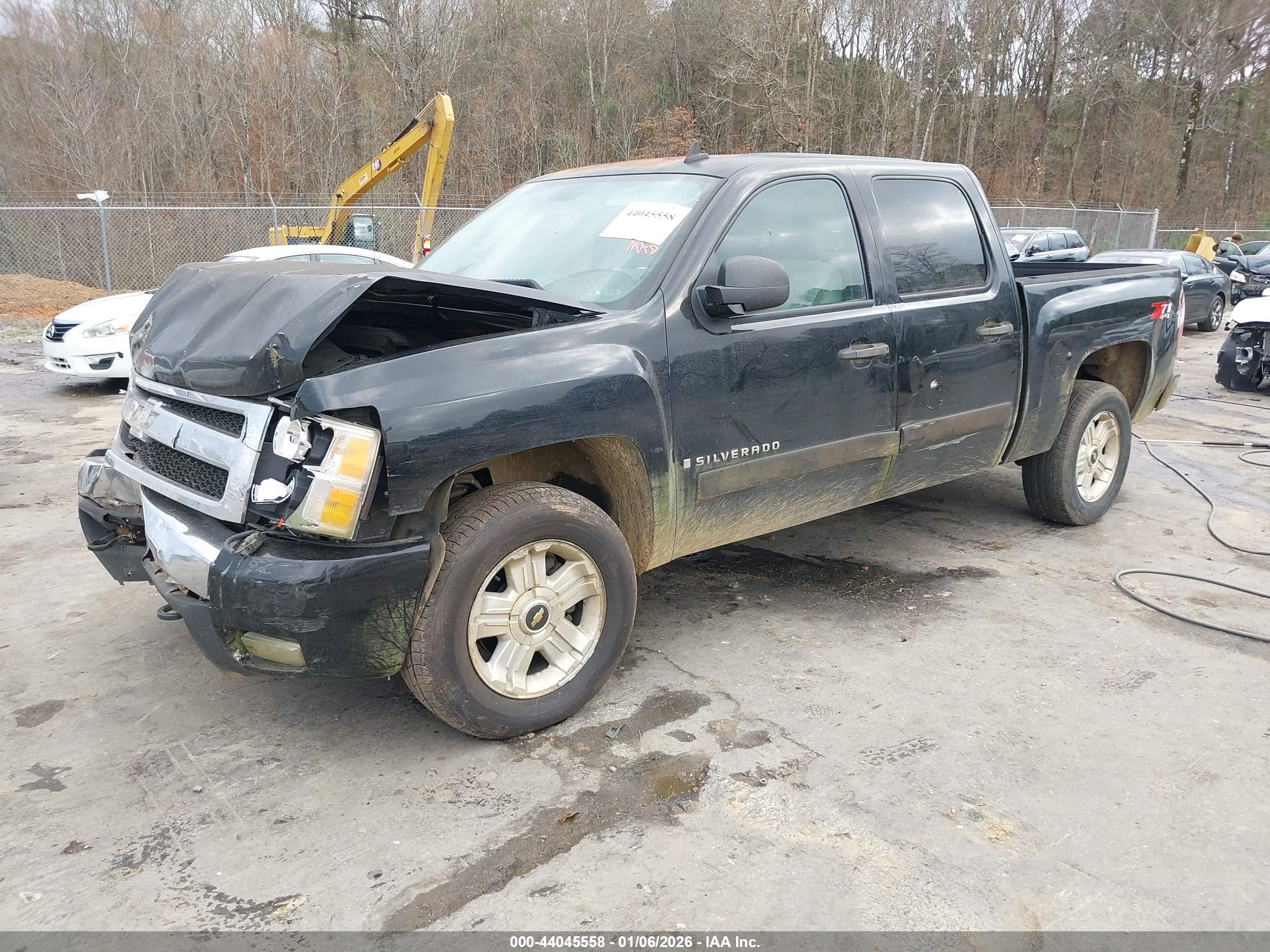 CHEVROLET SILVERADO image 2