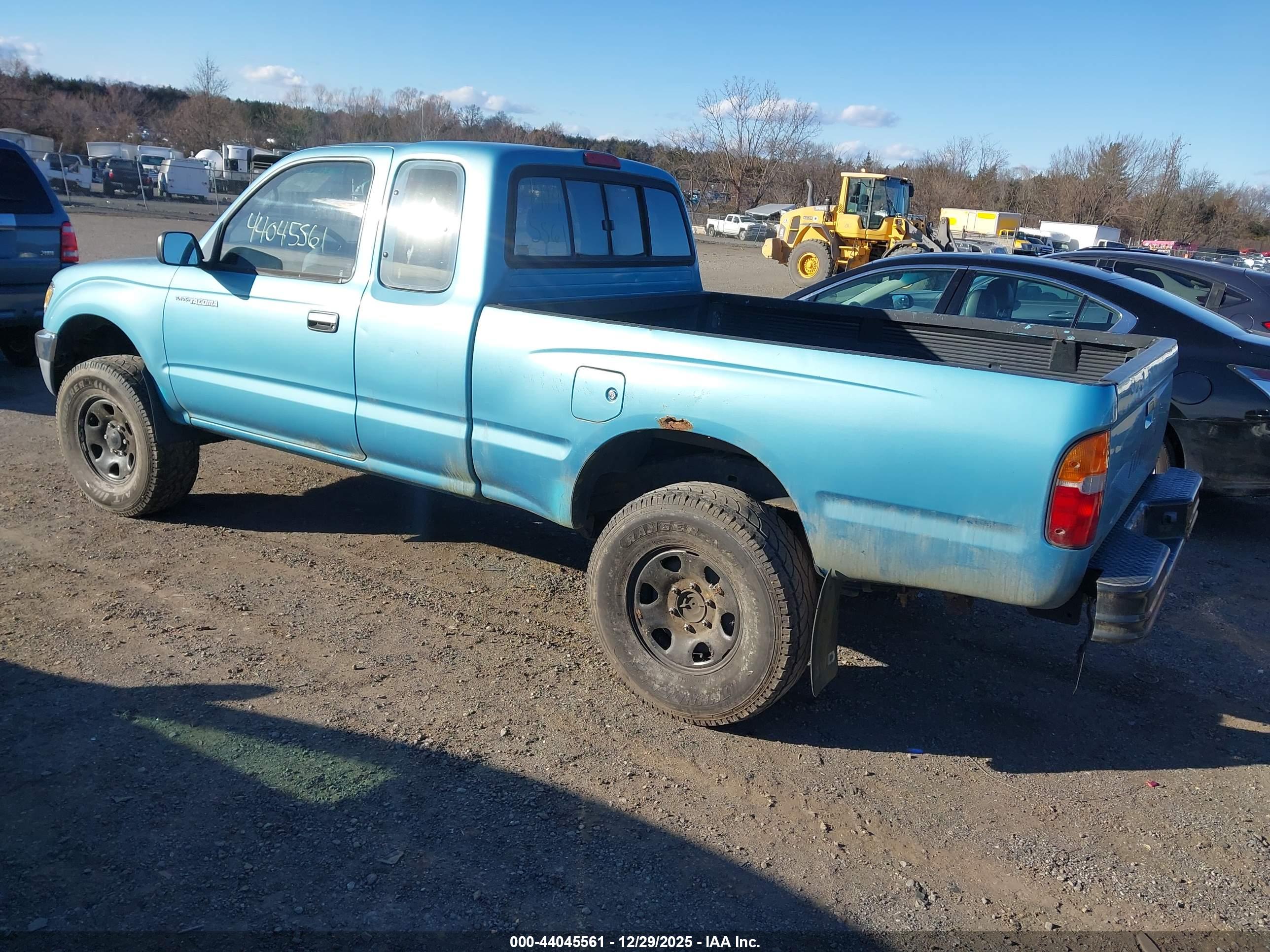 TOYOTA TACOMA image 3
