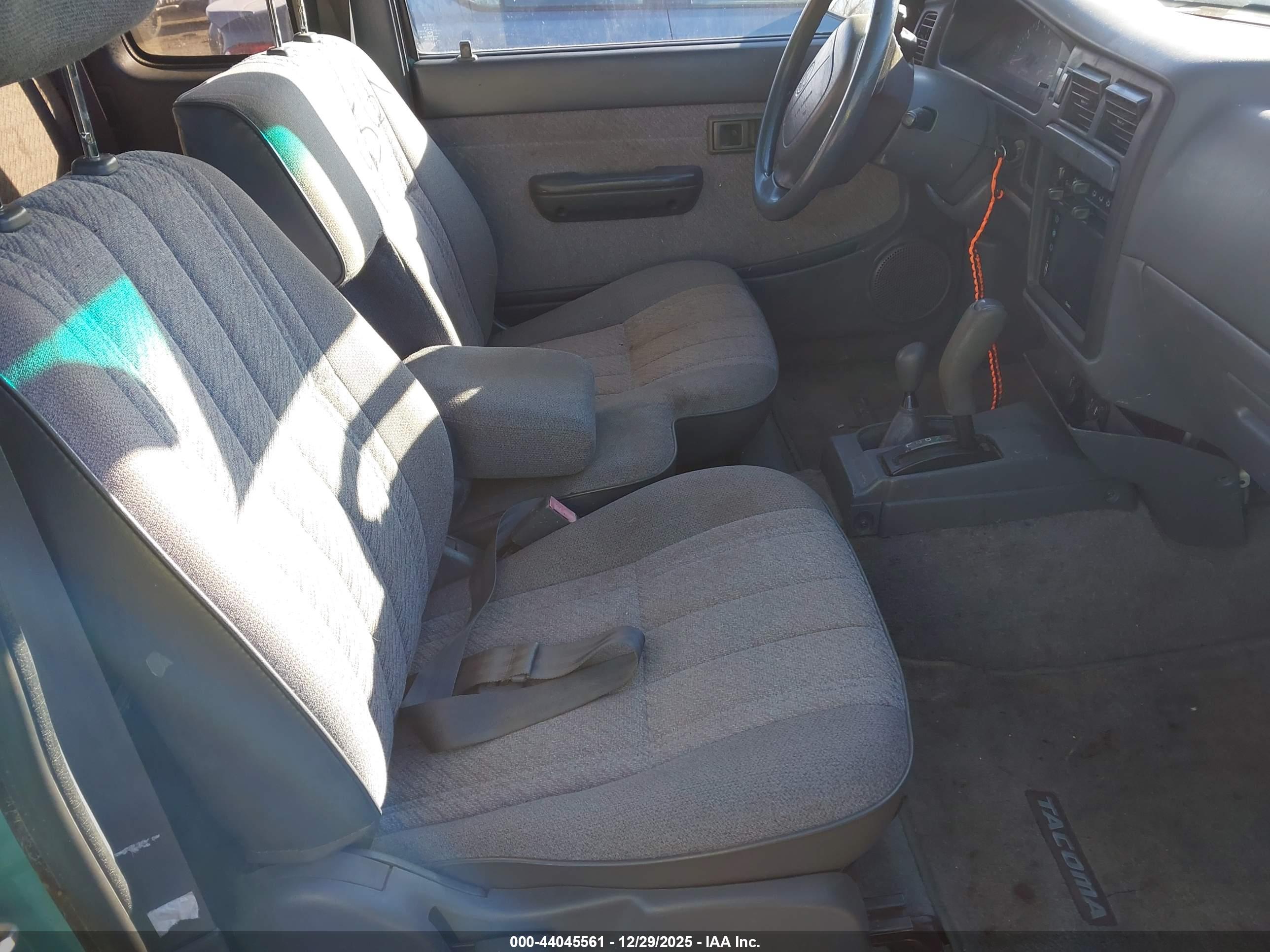 TOYOTA TACOMA image 5