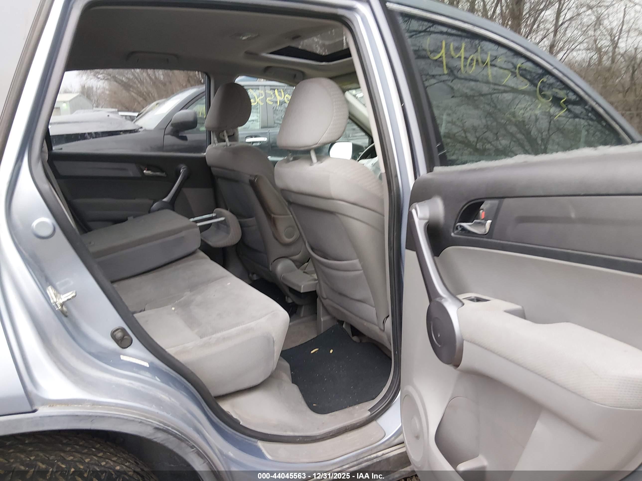 HONDA CR-V image 8