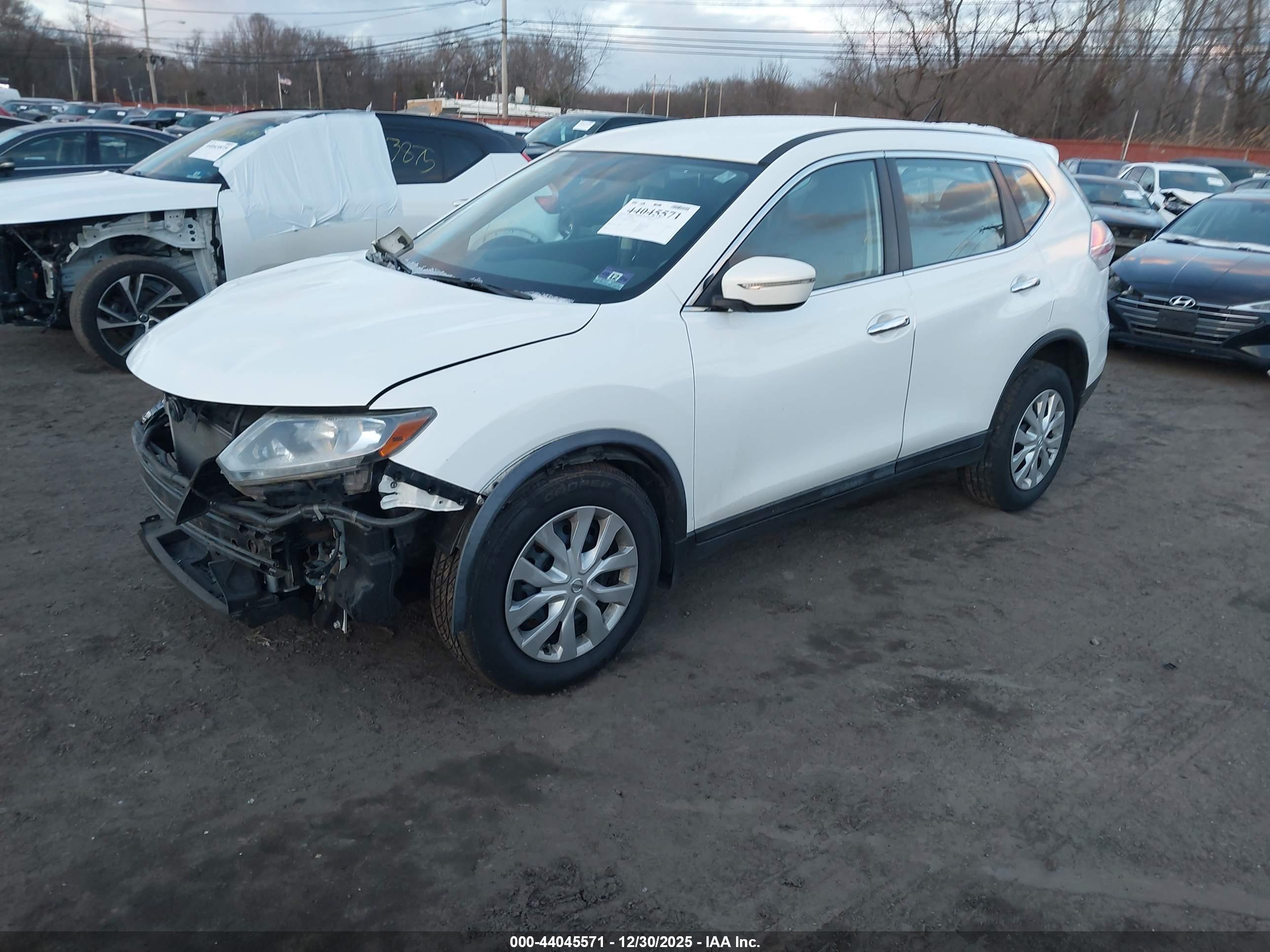 NISSAN ROGUE image 2