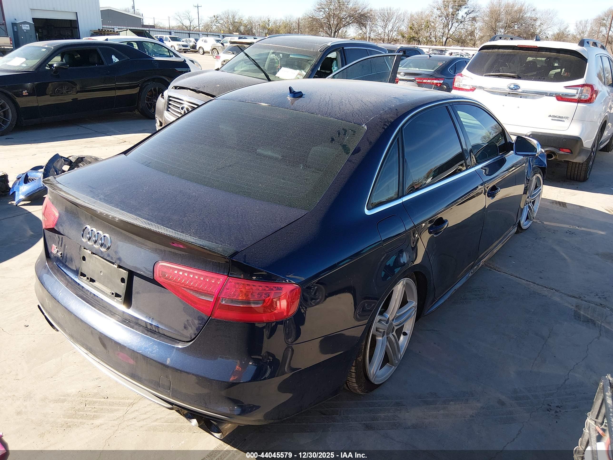 AUDI S4 image 4