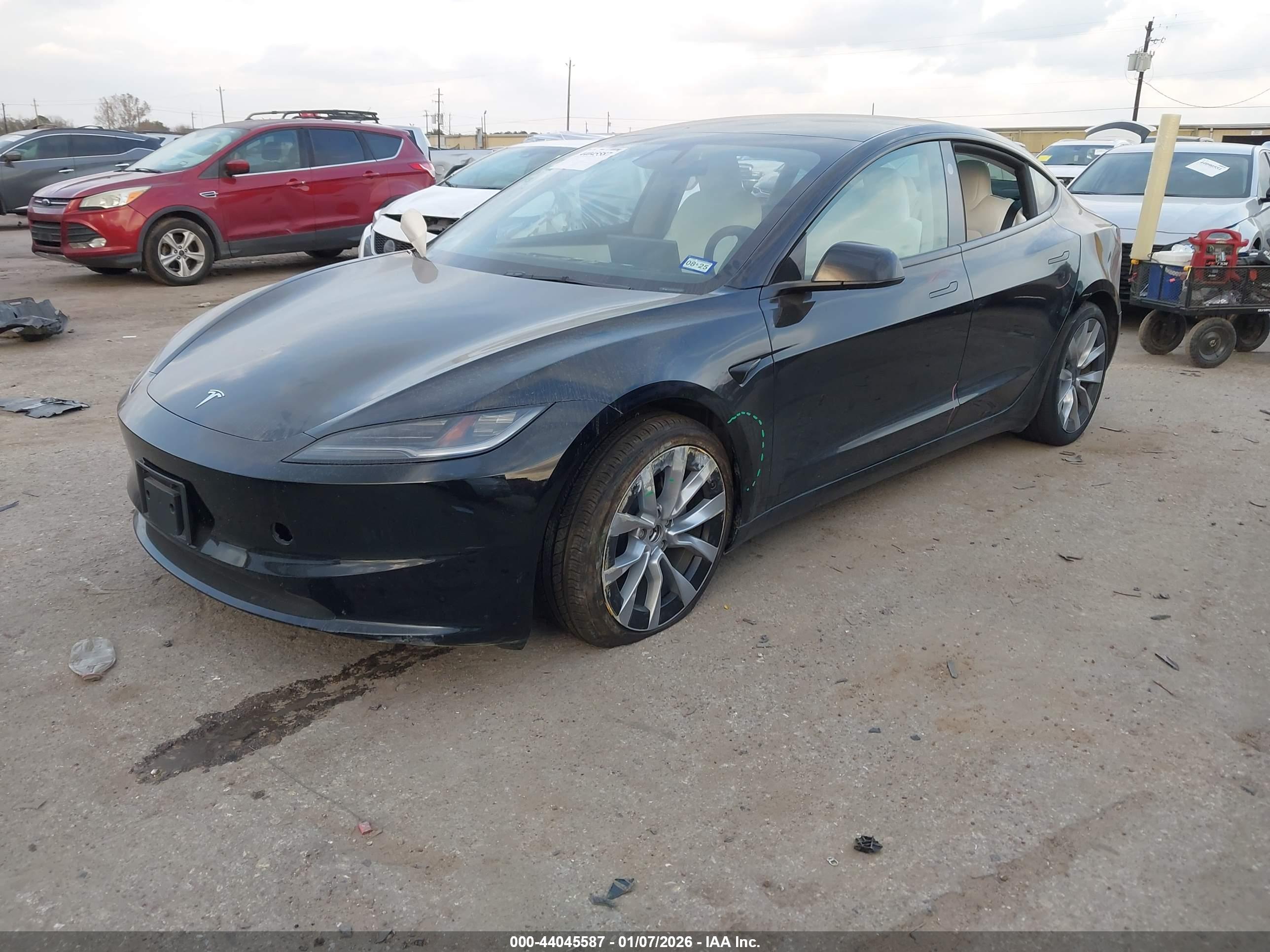 TESLA MODEL image 2
