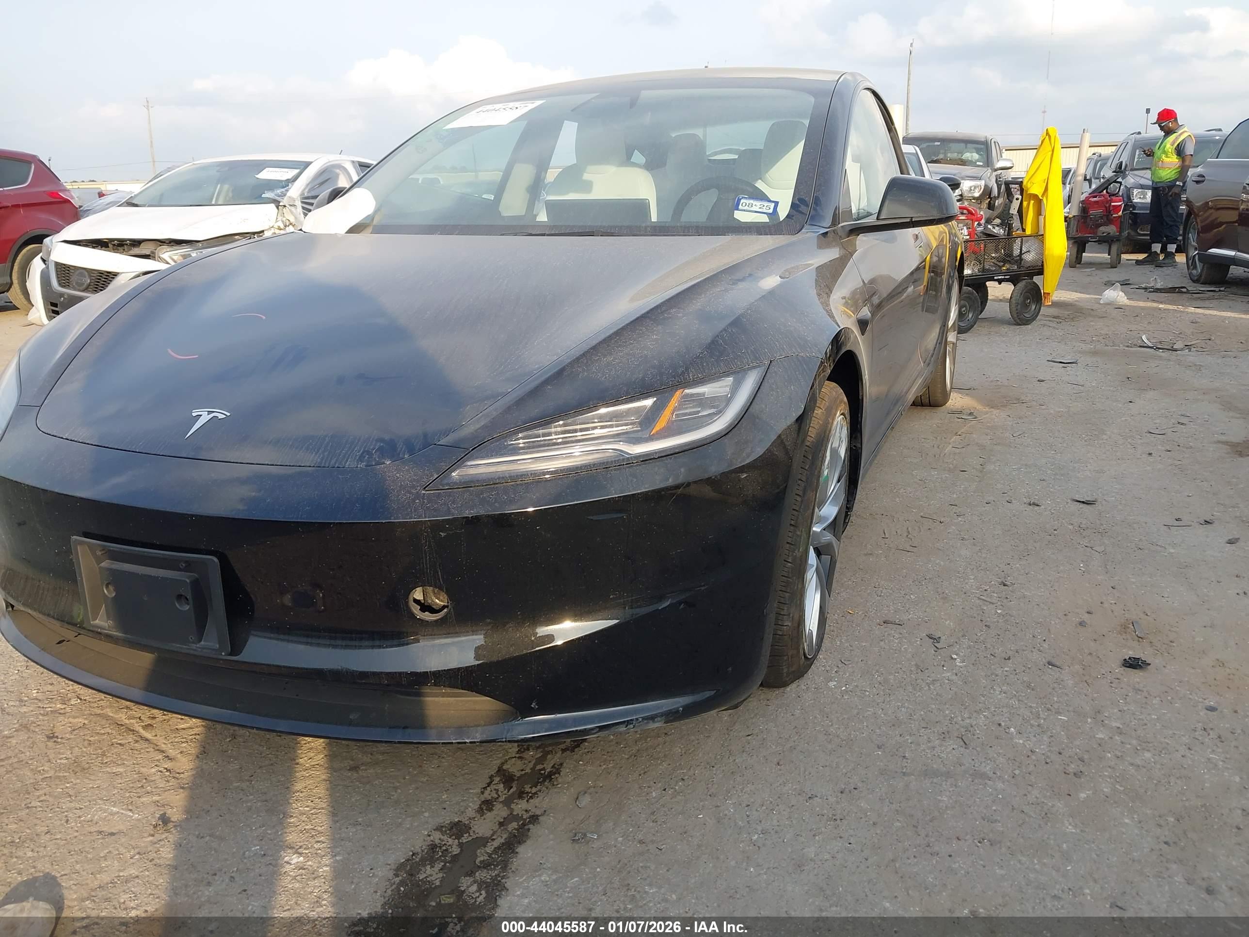 TESLA MODEL image 6