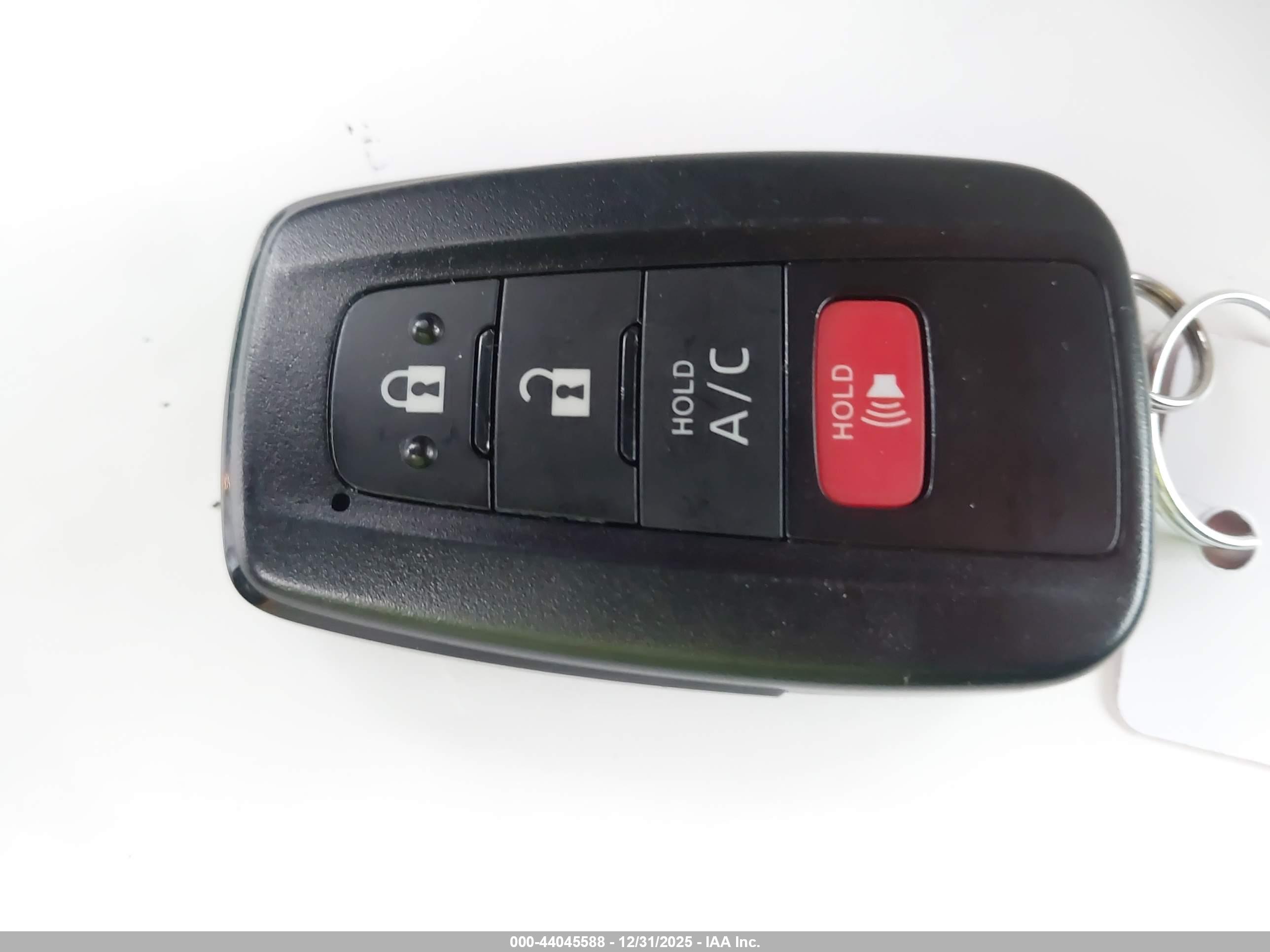TOYOTA PRIUS image 11