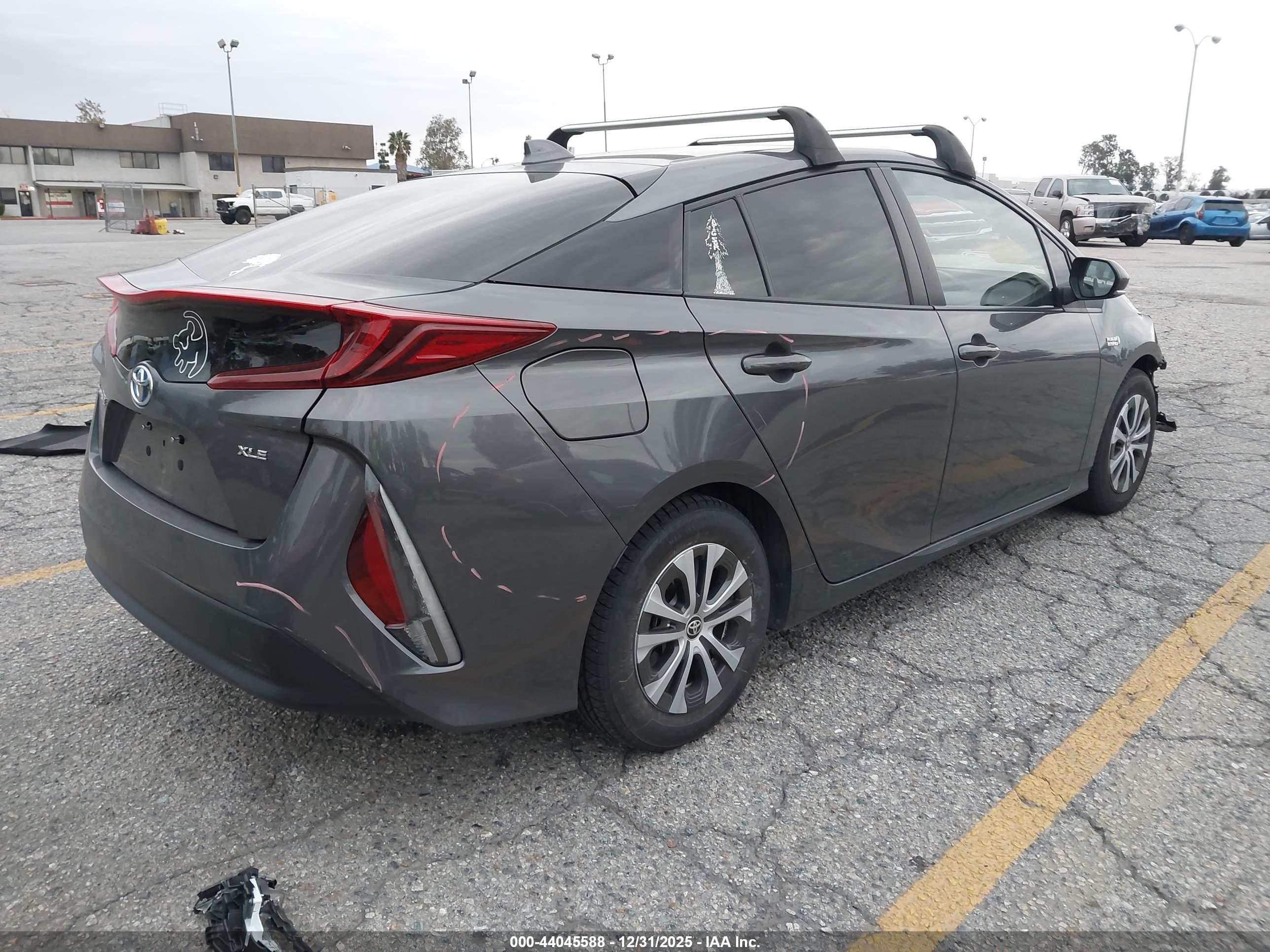 TOYOTA PRIUS image 4