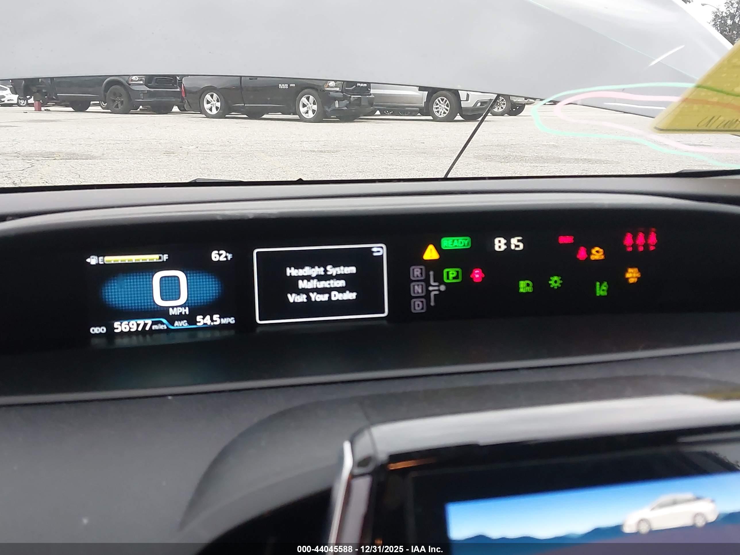 TOYOTA PRIUS image 7