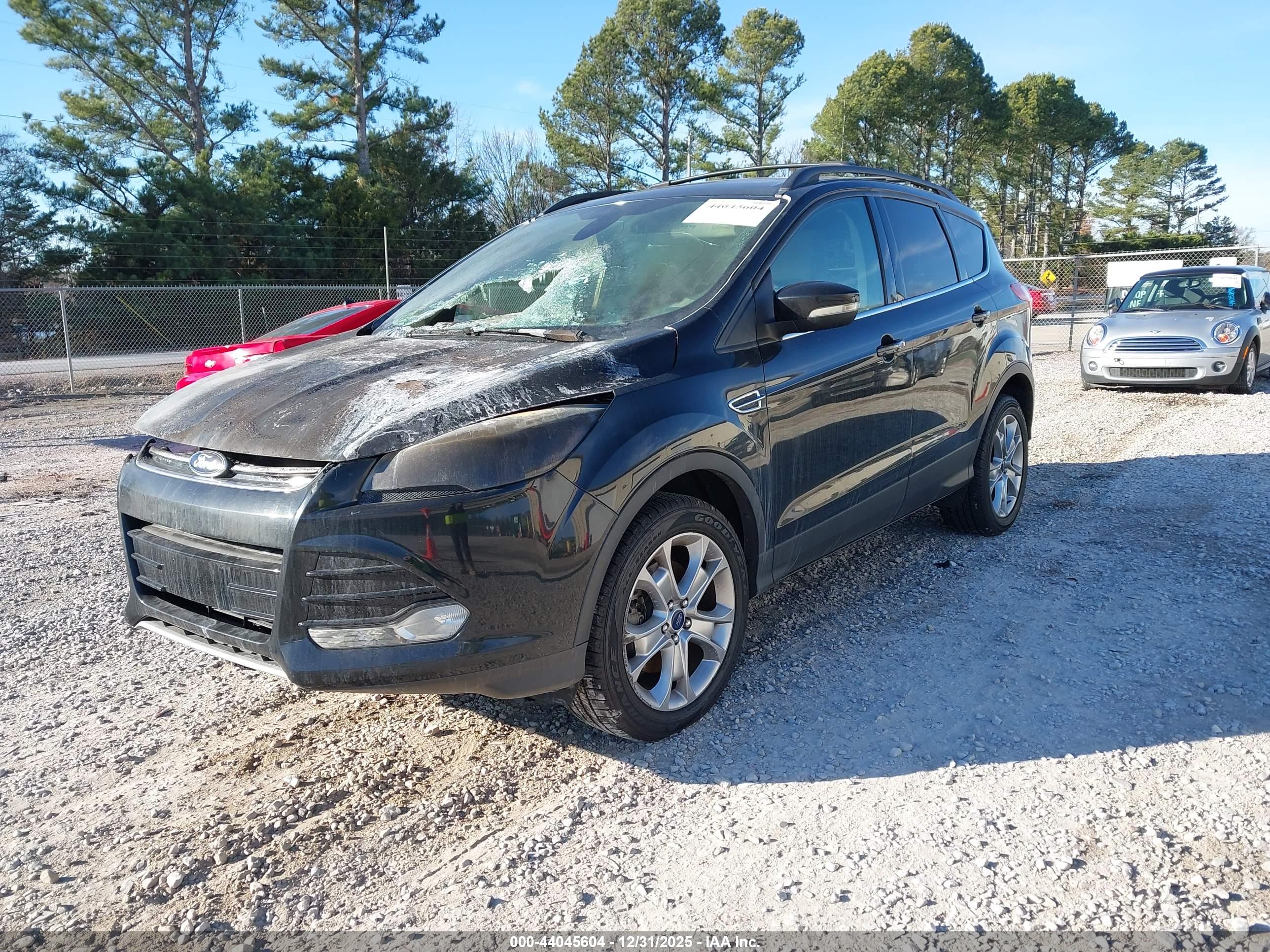 FORD ESCAPE image 2
