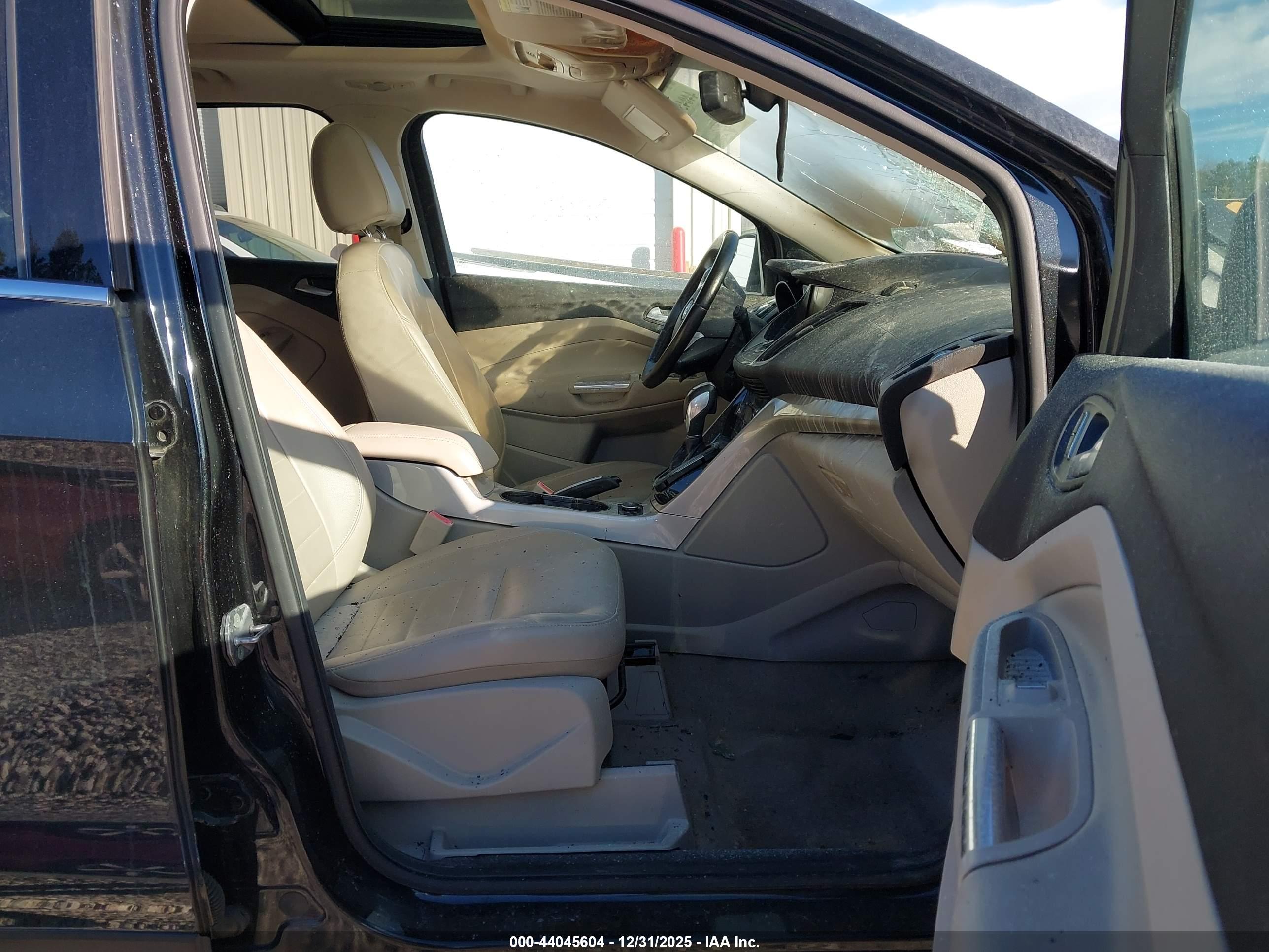 FORD ESCAPE image 5