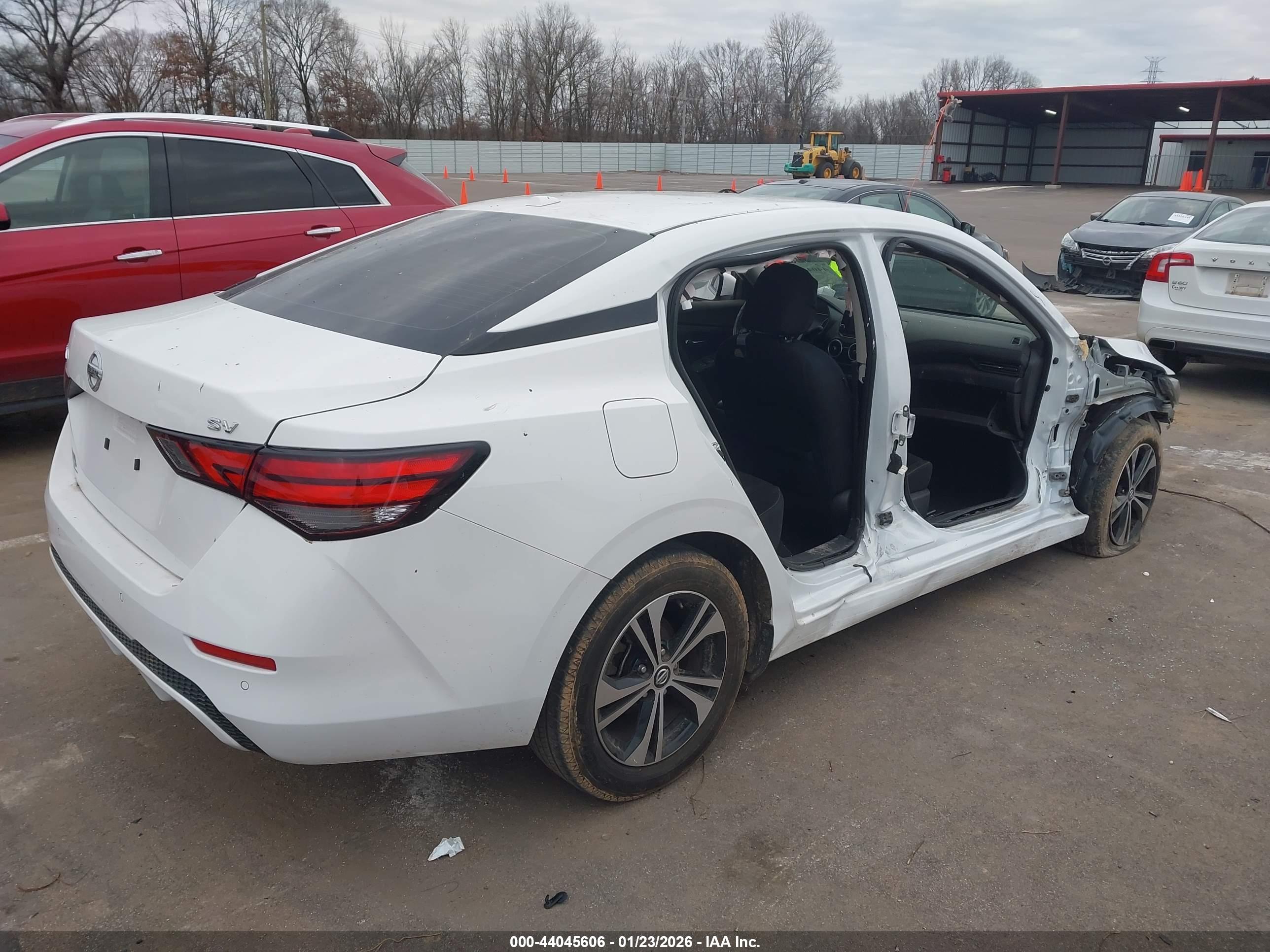 NISSAN SENTRA image 4