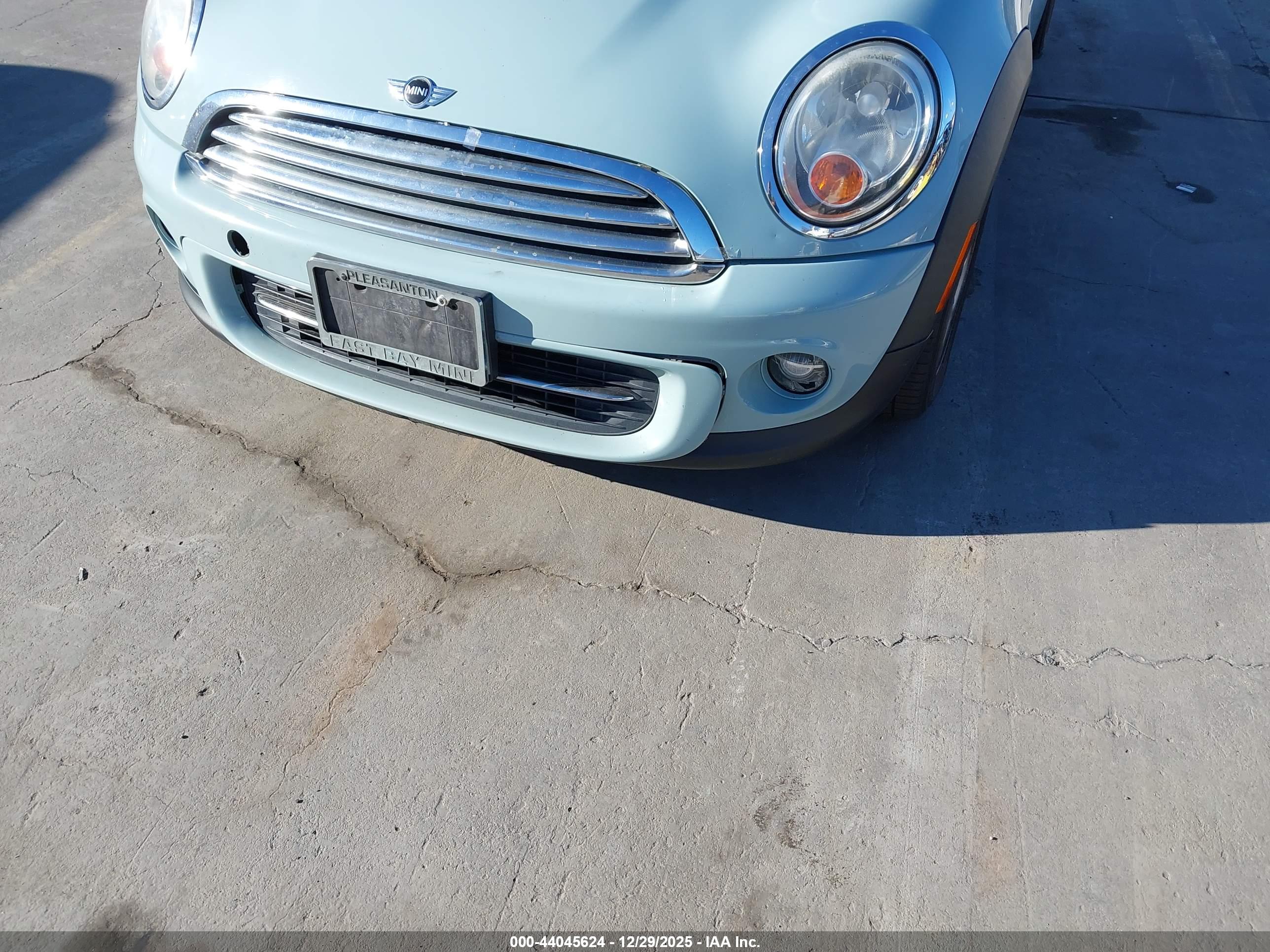 MINI COOPER image 6