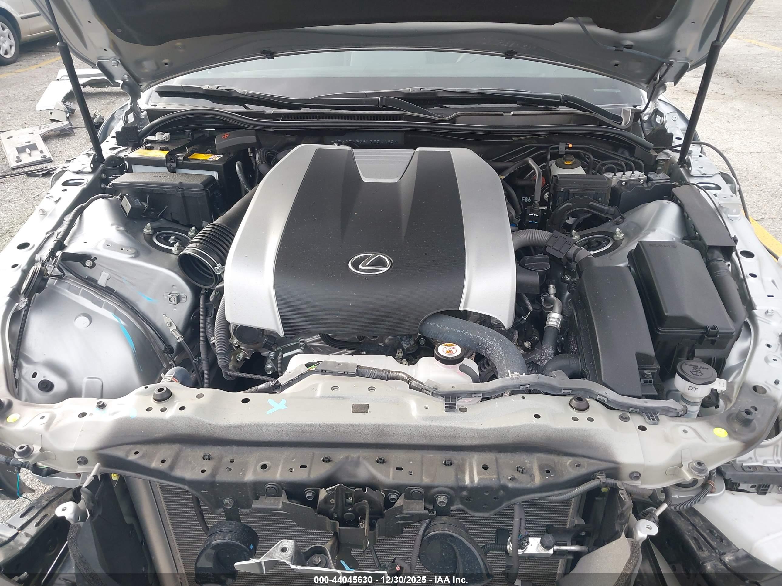 LEXUS IS image 10