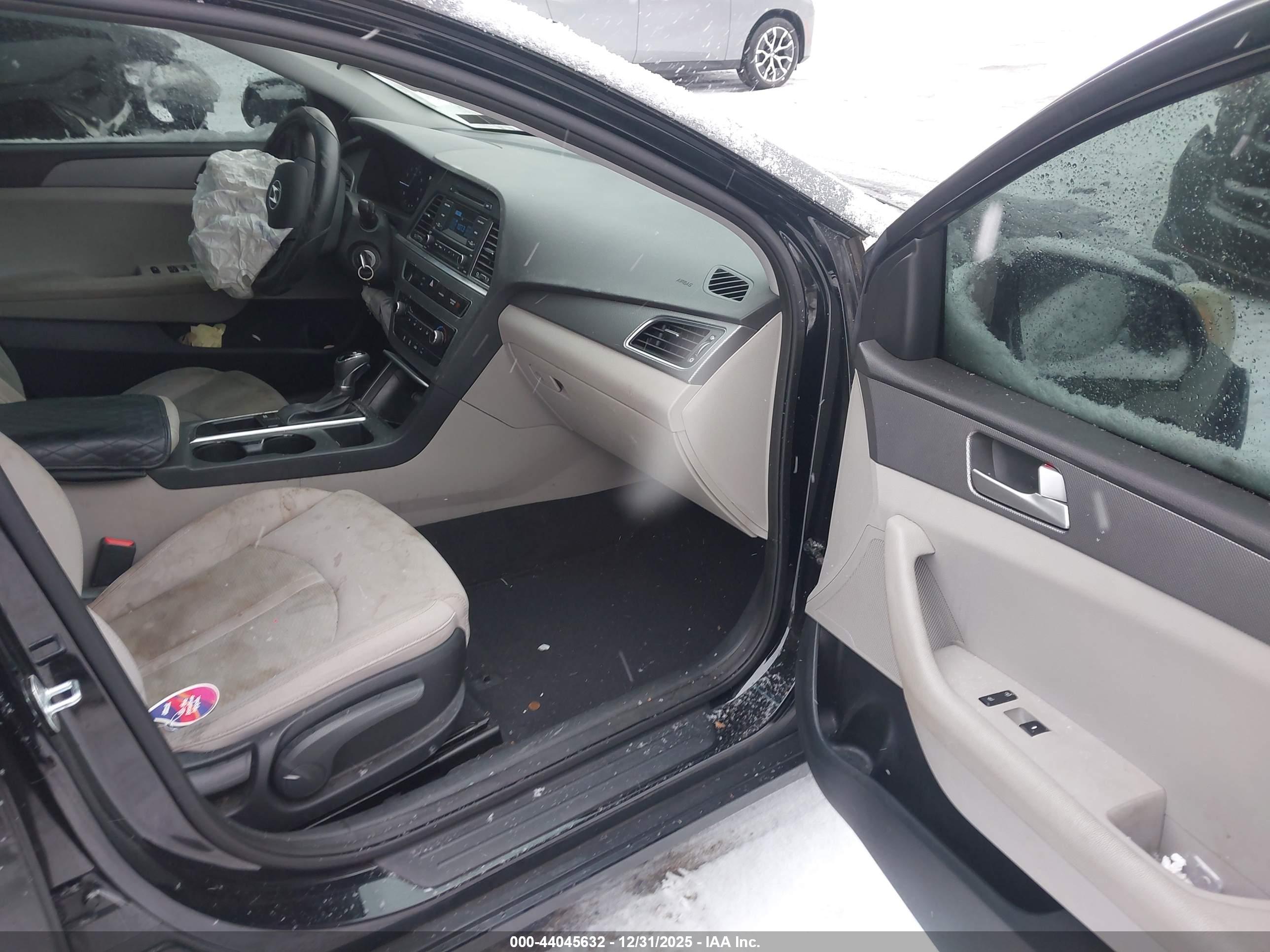 HYUNDAI SONATA image 5