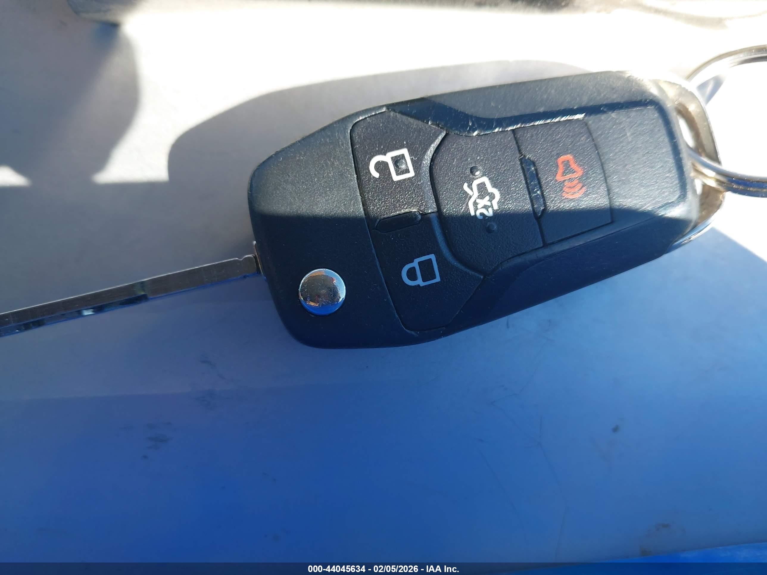 FORD FUSION image 11