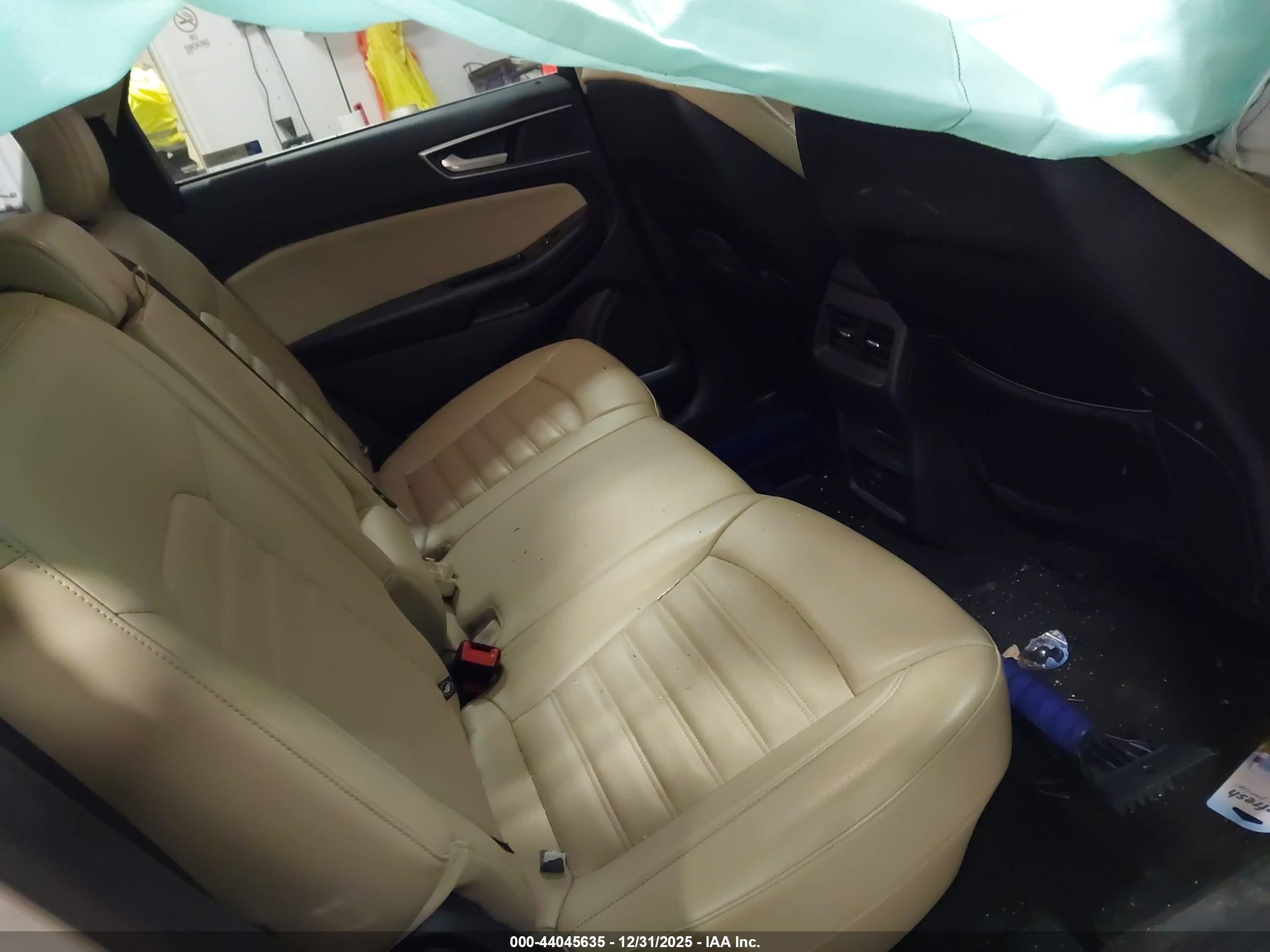 FORD EDGE image 8