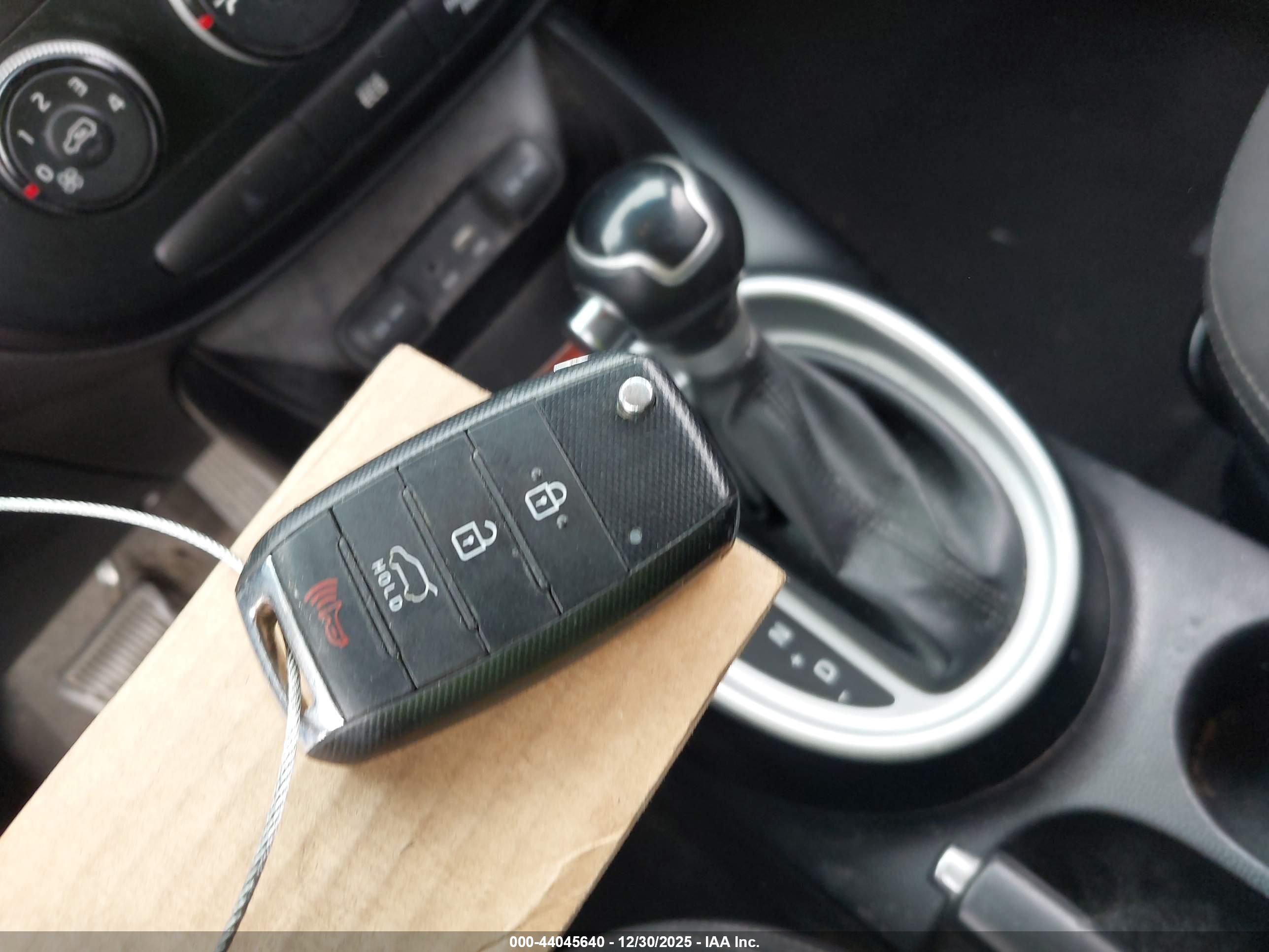 KIA SOUL image 11