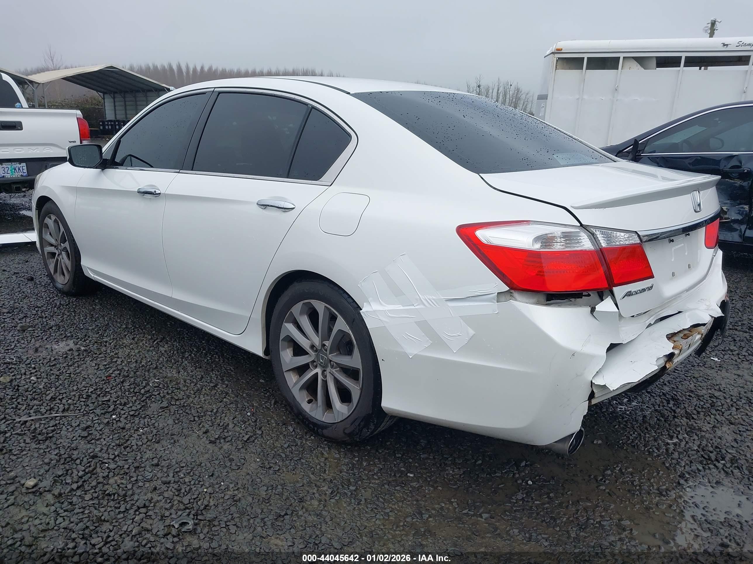 HONDA ACCORD image 3