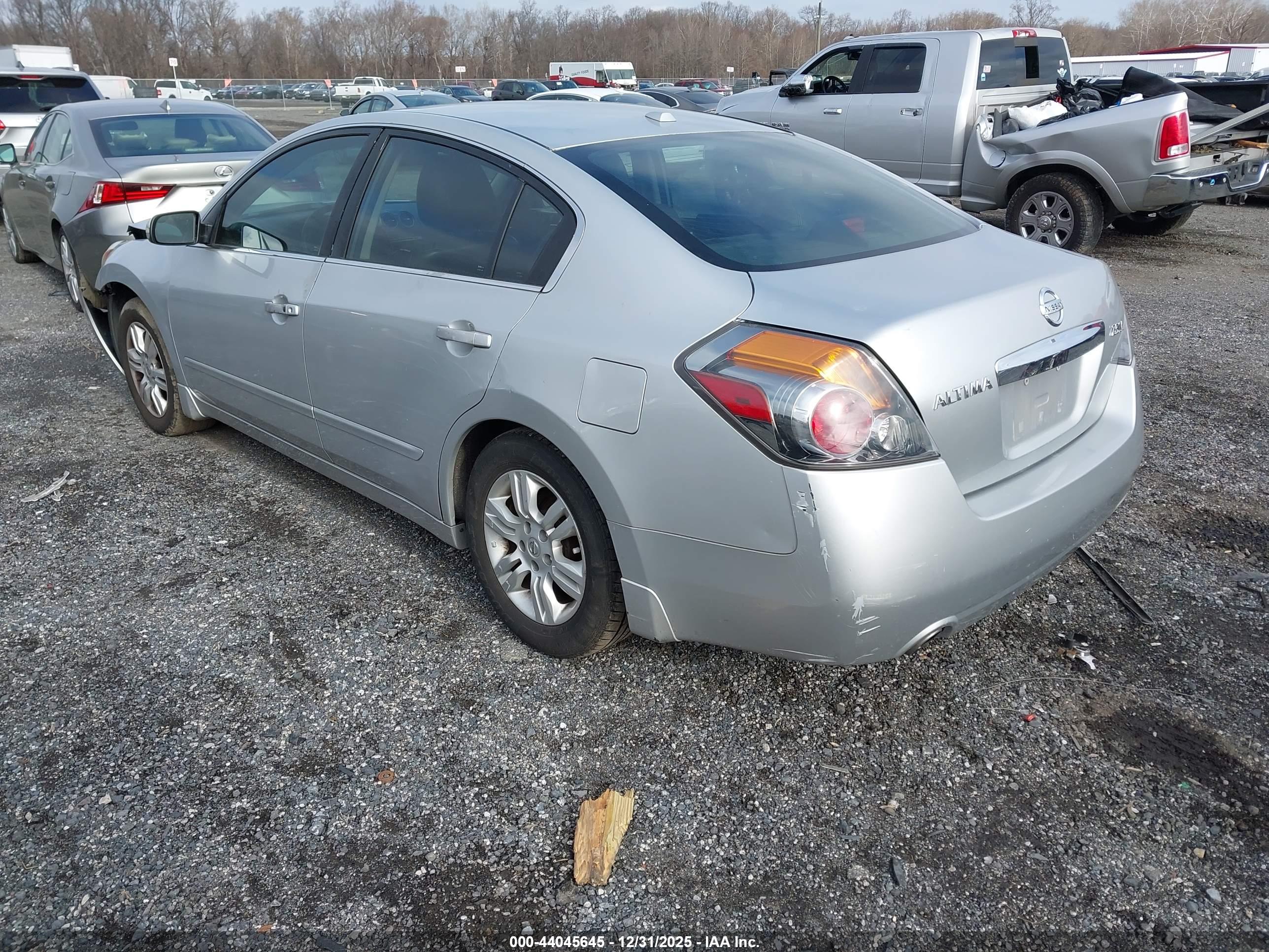 NISSAN ALTIMA image 3