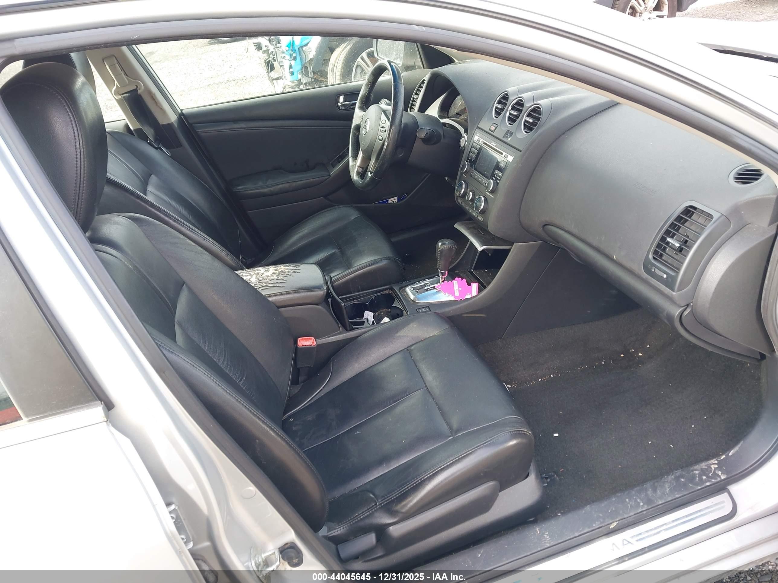 NISSAN ALTIMA image 5