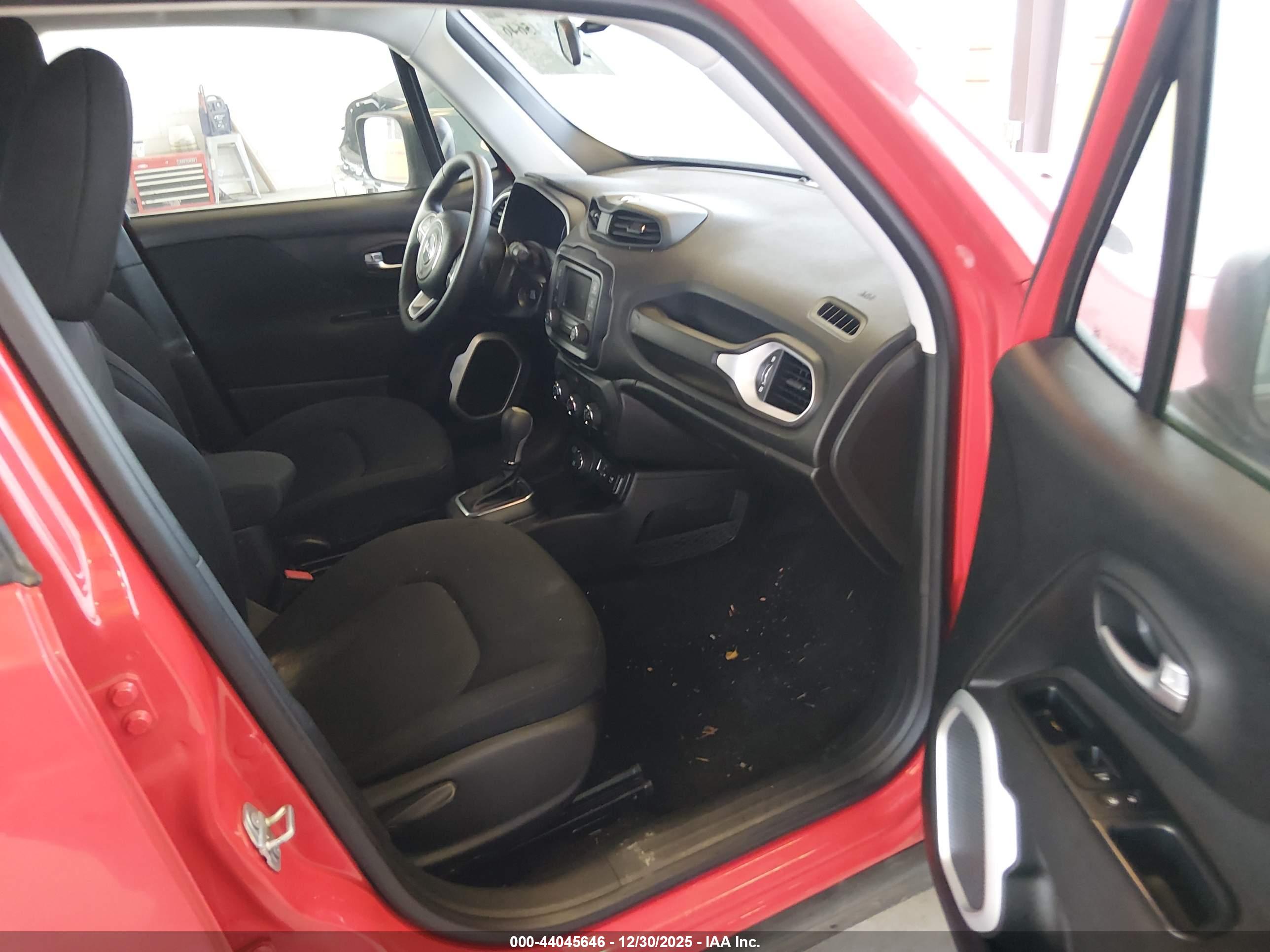 JEEP RENEGADE image 5