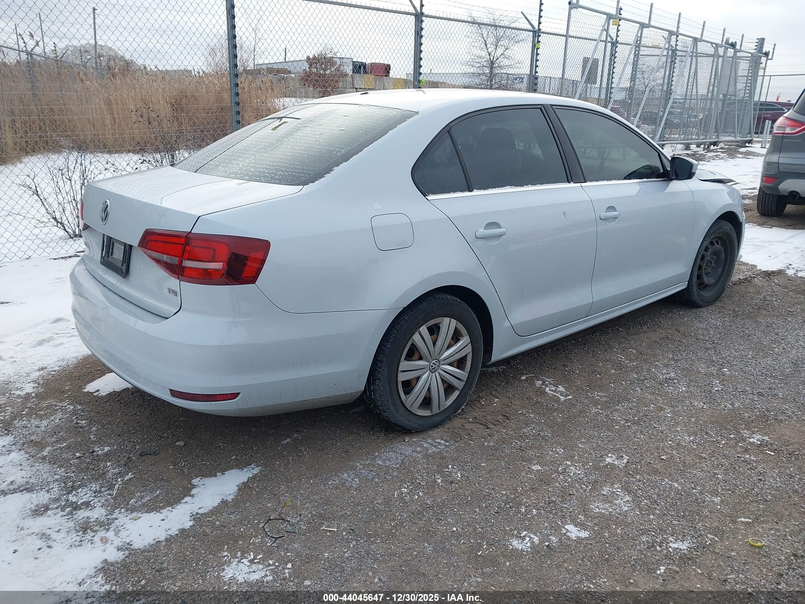 VOLKSWAGEN JETTA image 4