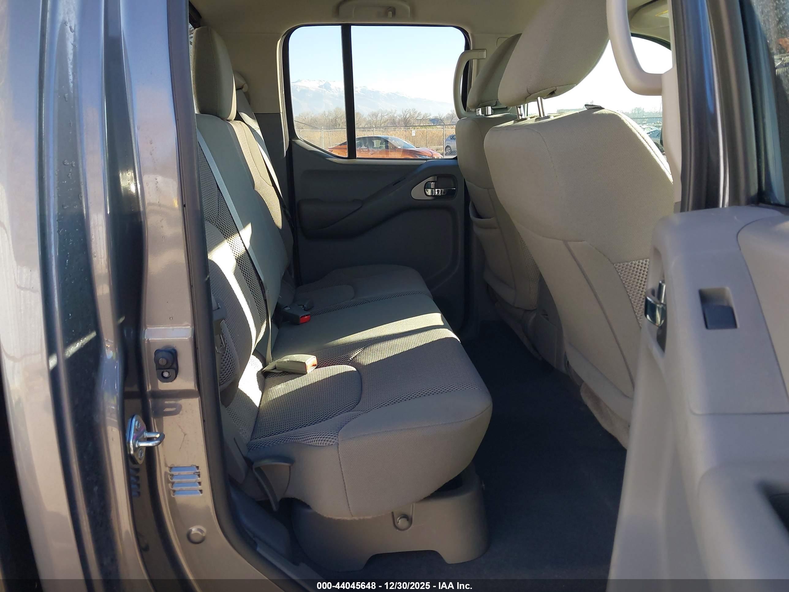 NISSAN FRONTIER image 8