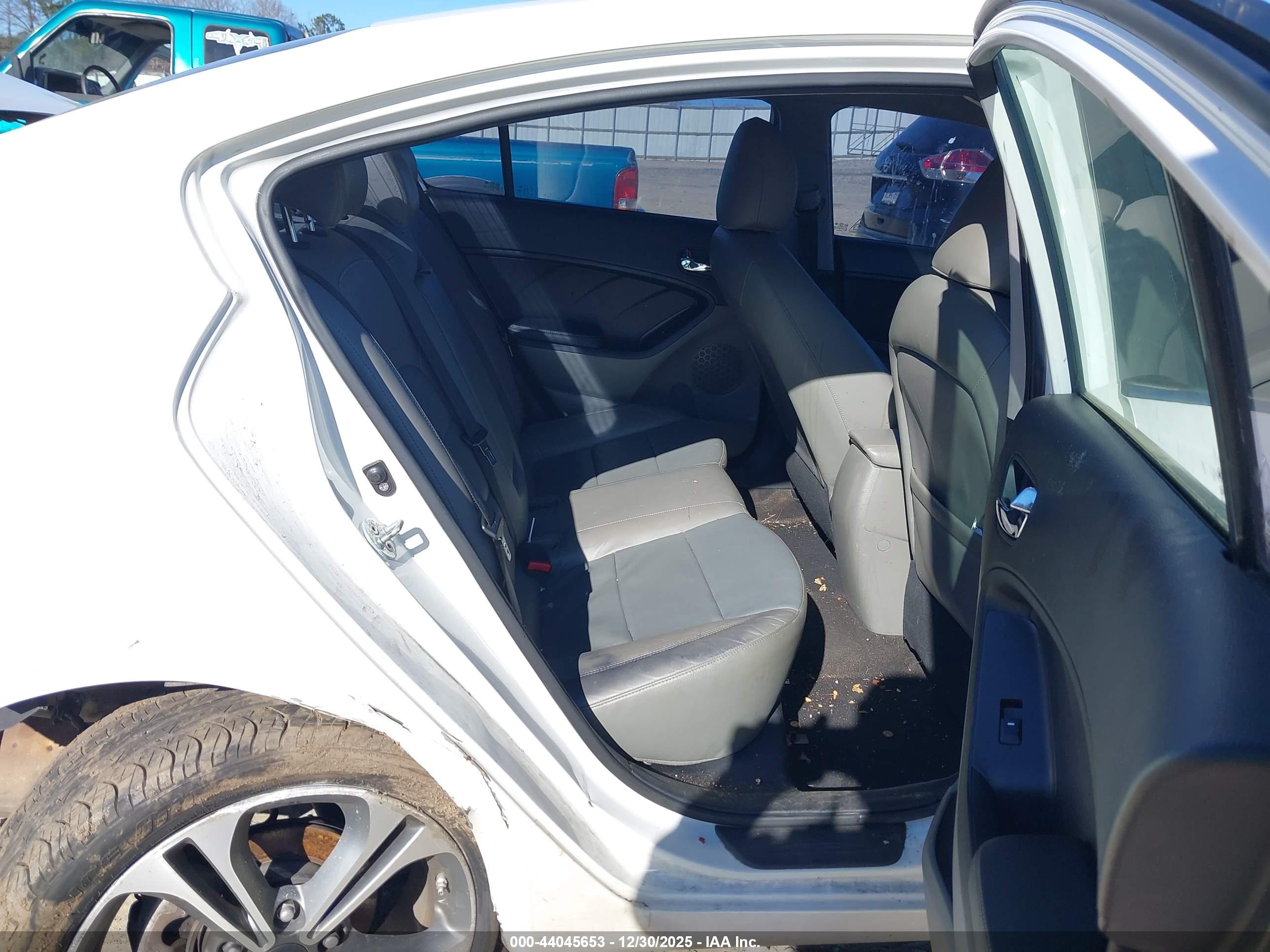 KIA FORTE image 8
