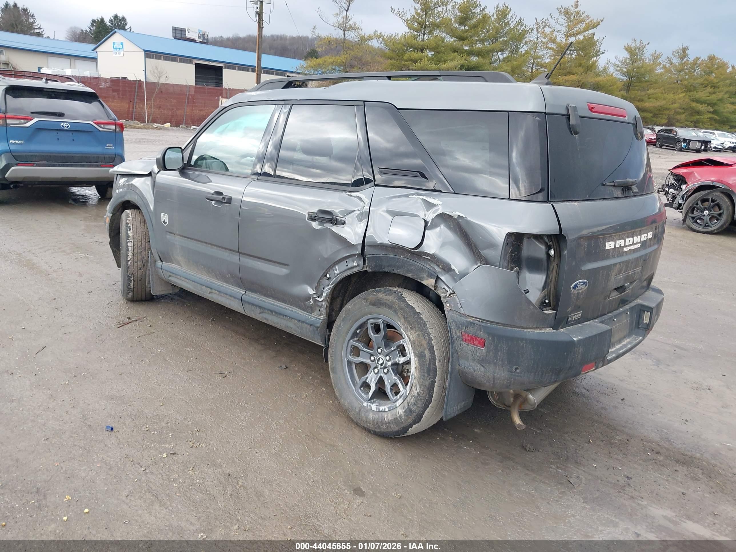 FORD BRONCO image 3